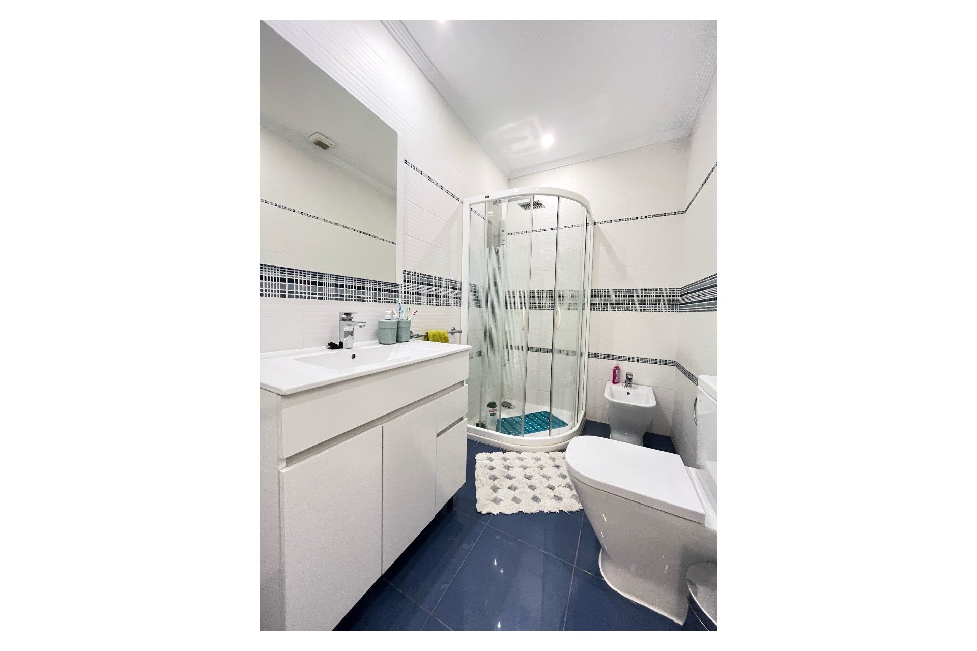 Resale - Casa  -
Rafelcofer - Centro