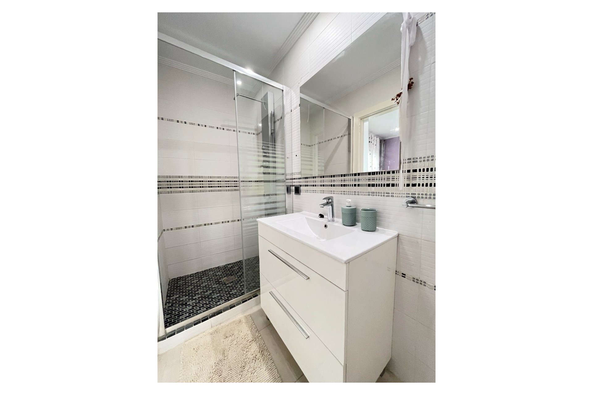 Resale - Casa  -
Rafelcofer - Centro