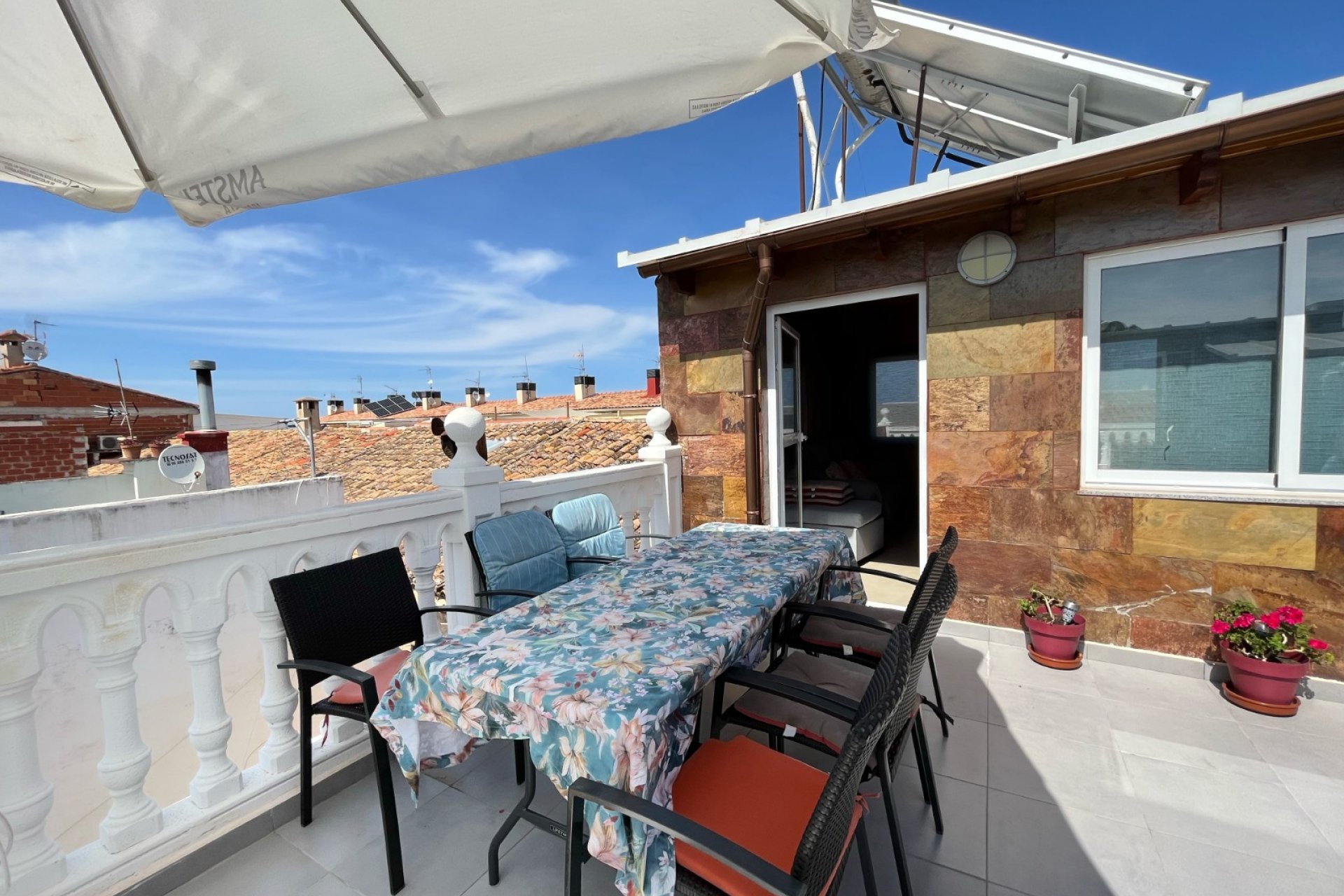 Resale - Casa  -
Rafelcofer - Centro