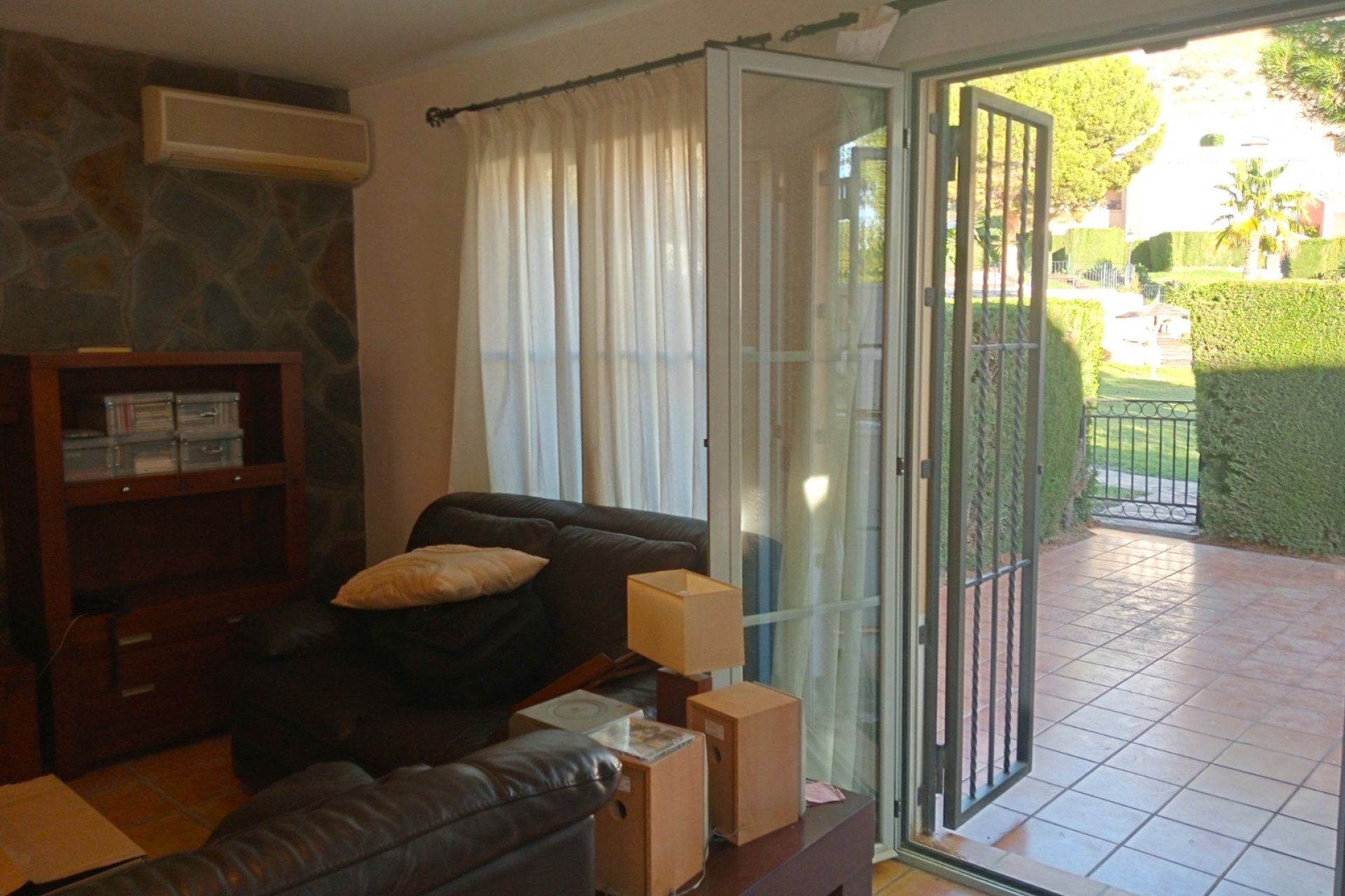 Resale - Chalet adosado  -
Finestrat - Finestrat Urbanizaciones