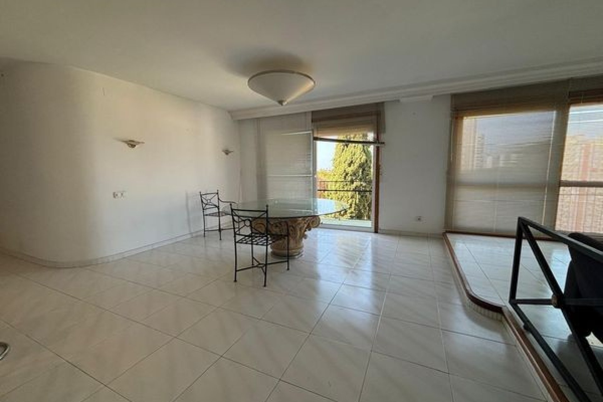 Resale - Chalet -
Benidorm - Levante