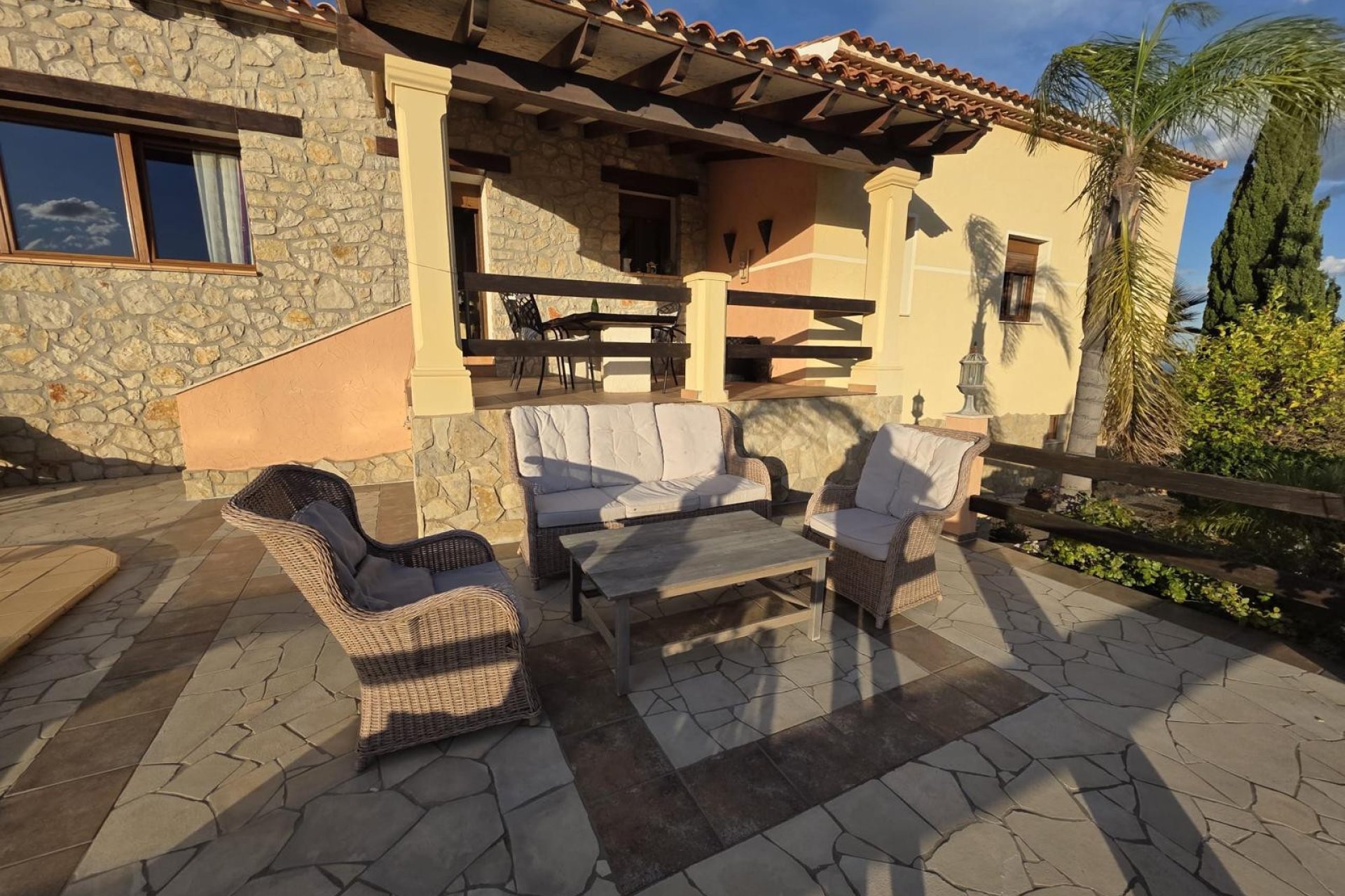 Resale - Chalet independiente -
Alfas del Pí