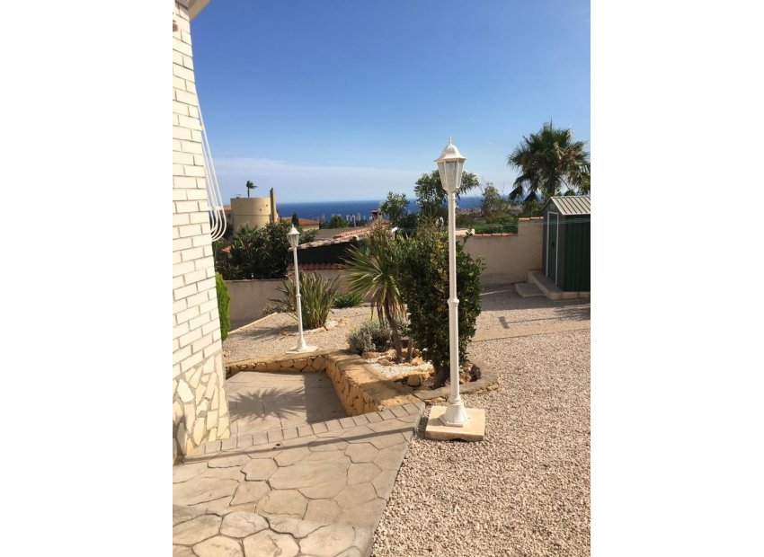 Resale - Chalet independiente -
La Nucía