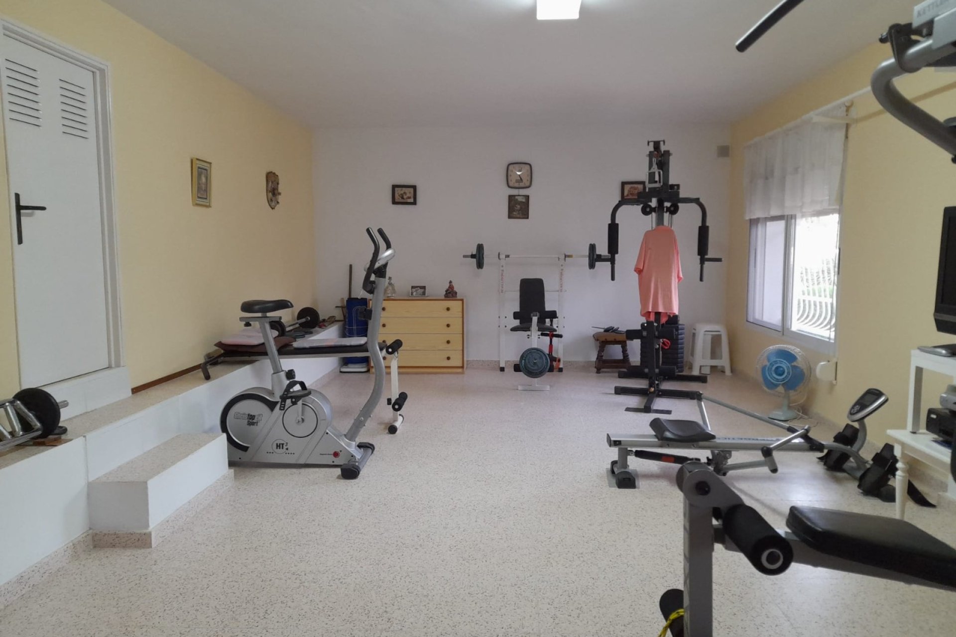 Resale - Chalet independiente -
La Nucía