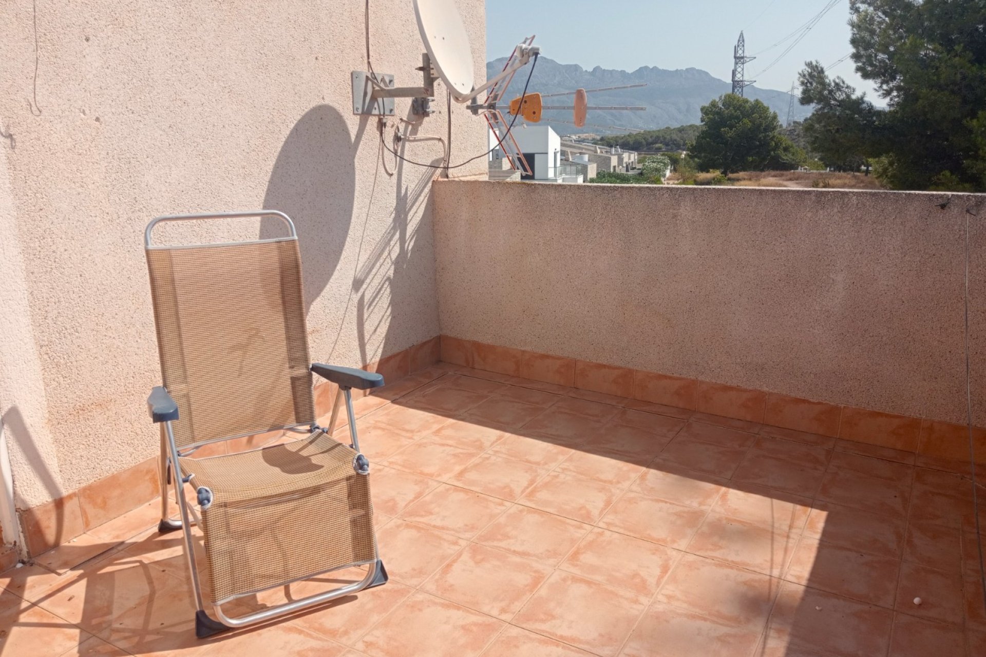 Resale - Chalet independiente -
Polop