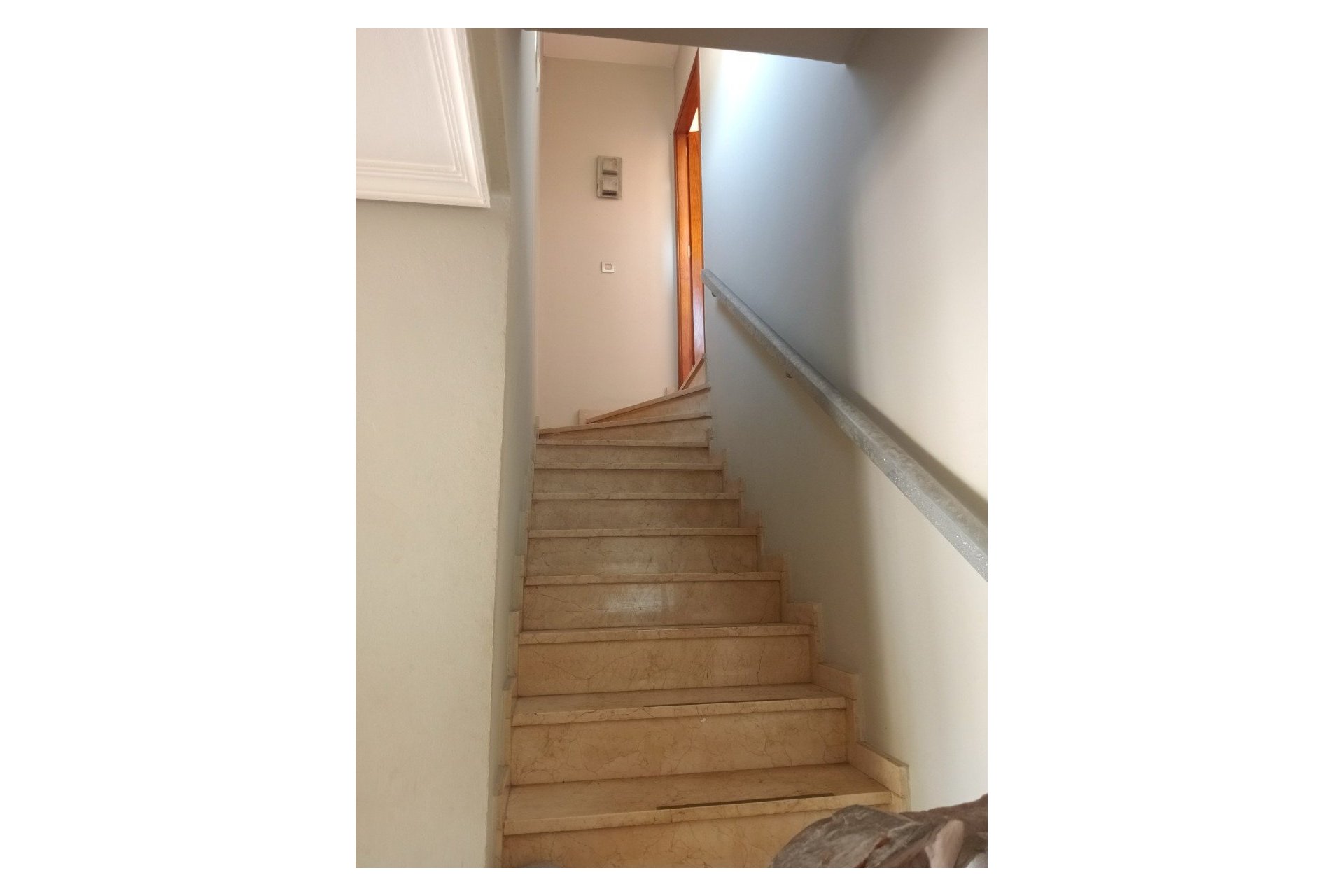 Resale - Chalet independiente -
Polop