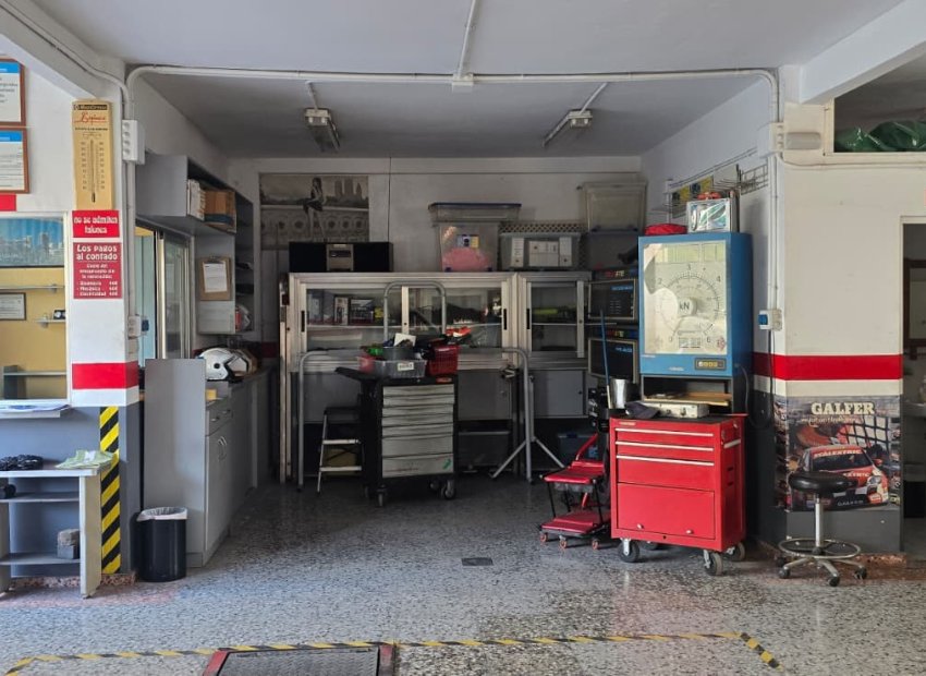 Resale - Local  -
Benidorm - Centro