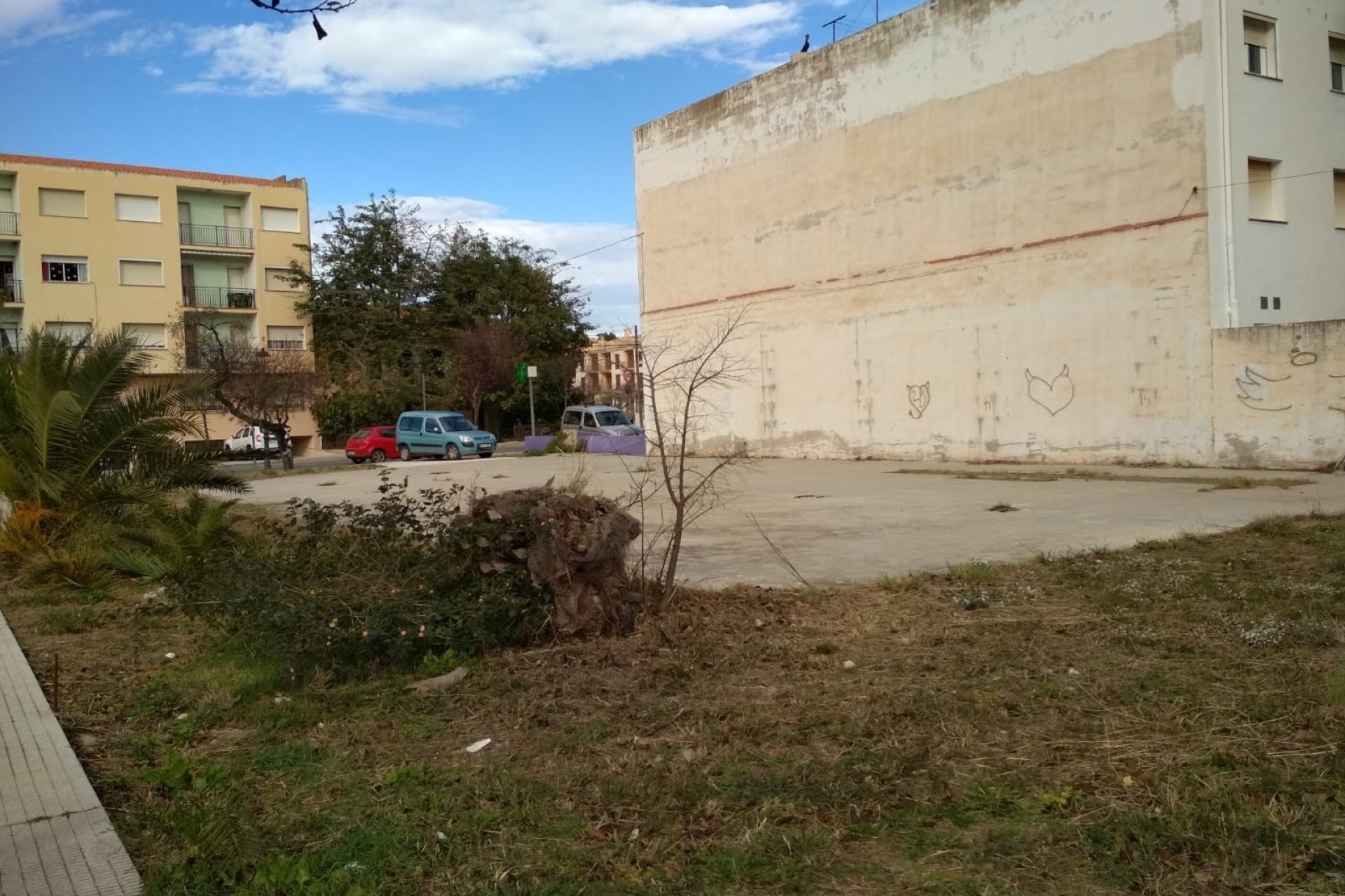 Resale - Plot / Land -
Parcent  - Pueblo