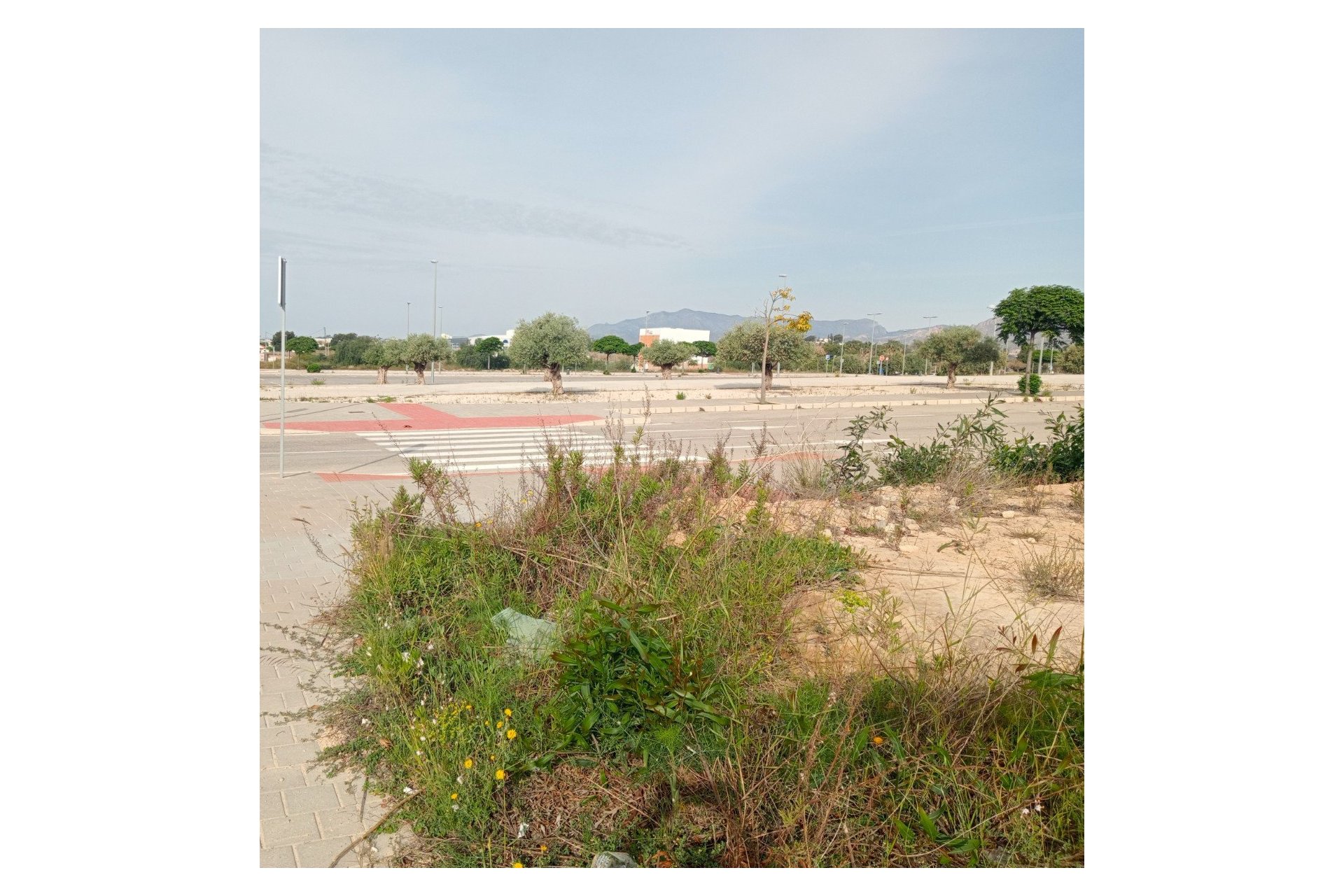 Resale - Plot / Land -
Villajoyosa