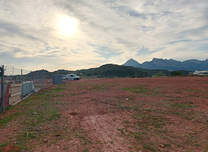 Resale - rustic plot -
Altea - Olla Altea