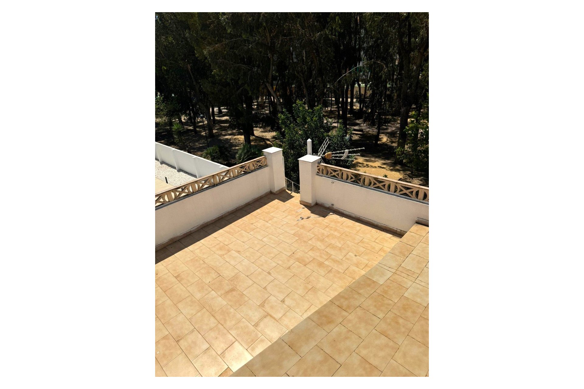 Resale - semi-detached house -
Albir - center