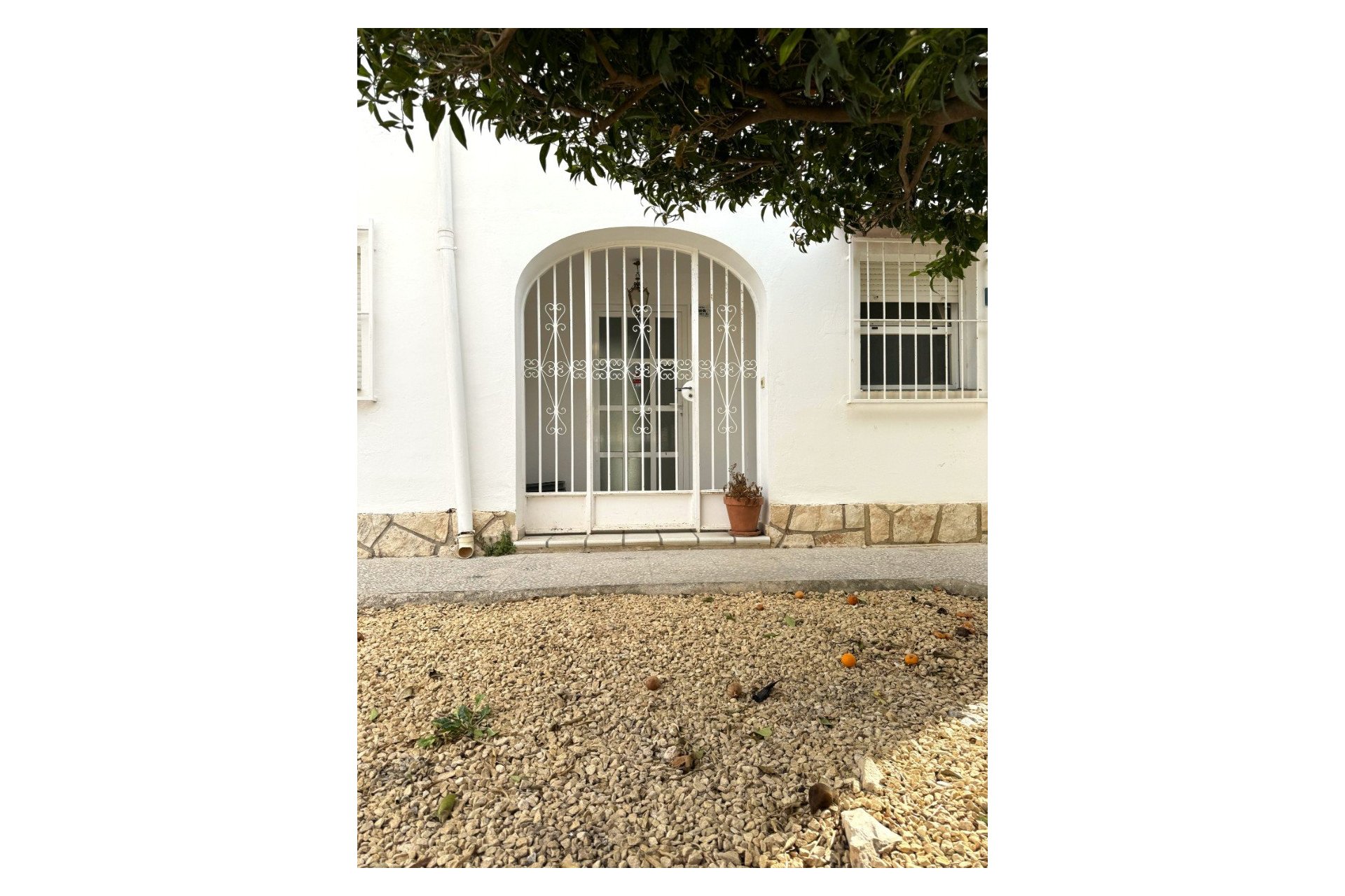 Resale - semi-detached house -
Albir - center