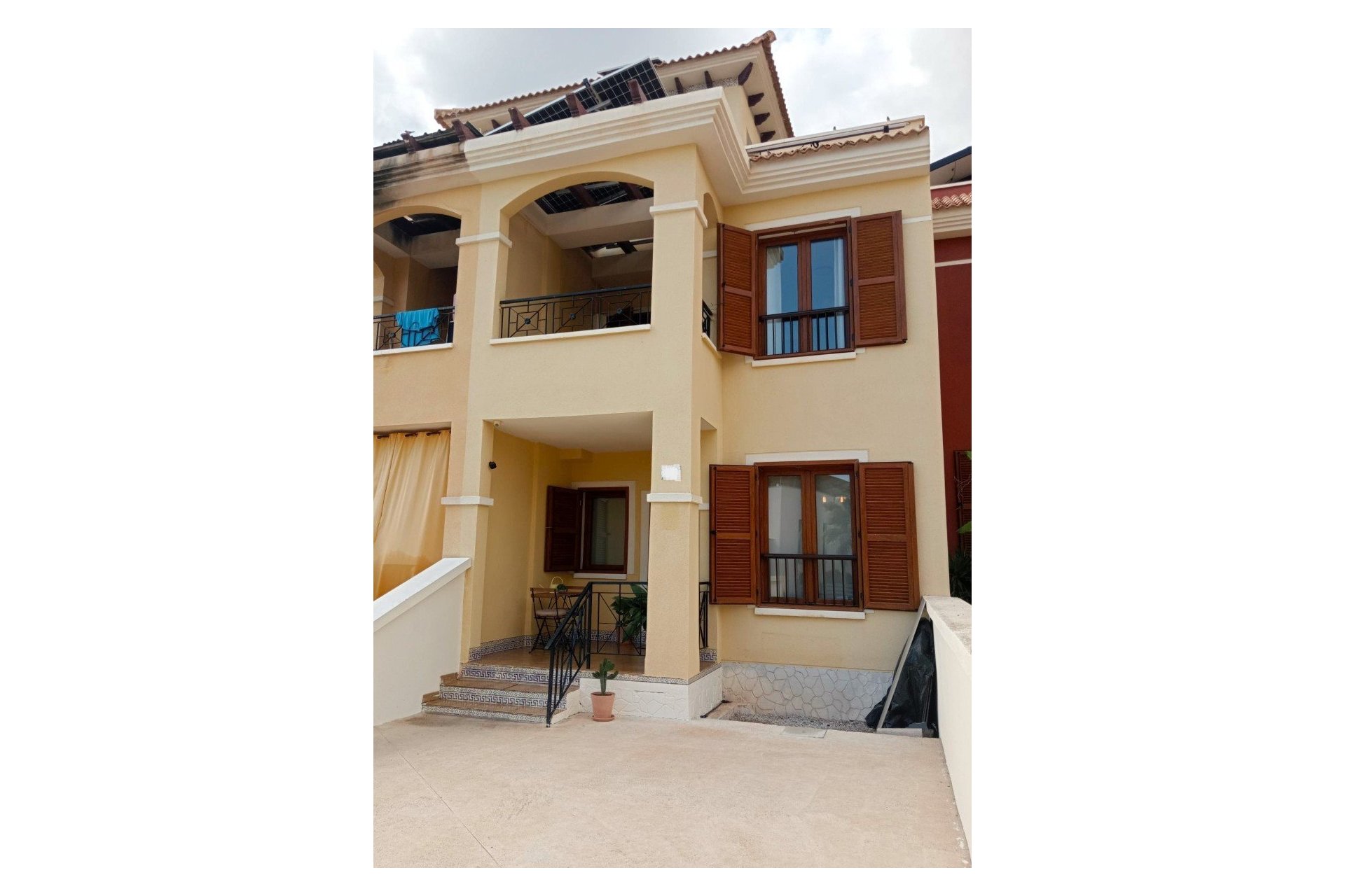 Resale - semi-detached house -
Finestrat - Finestrat Urbanizaciones