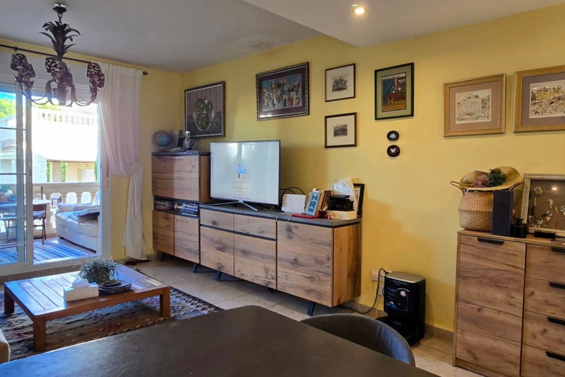 Resale - Townhouse -
Albir - center