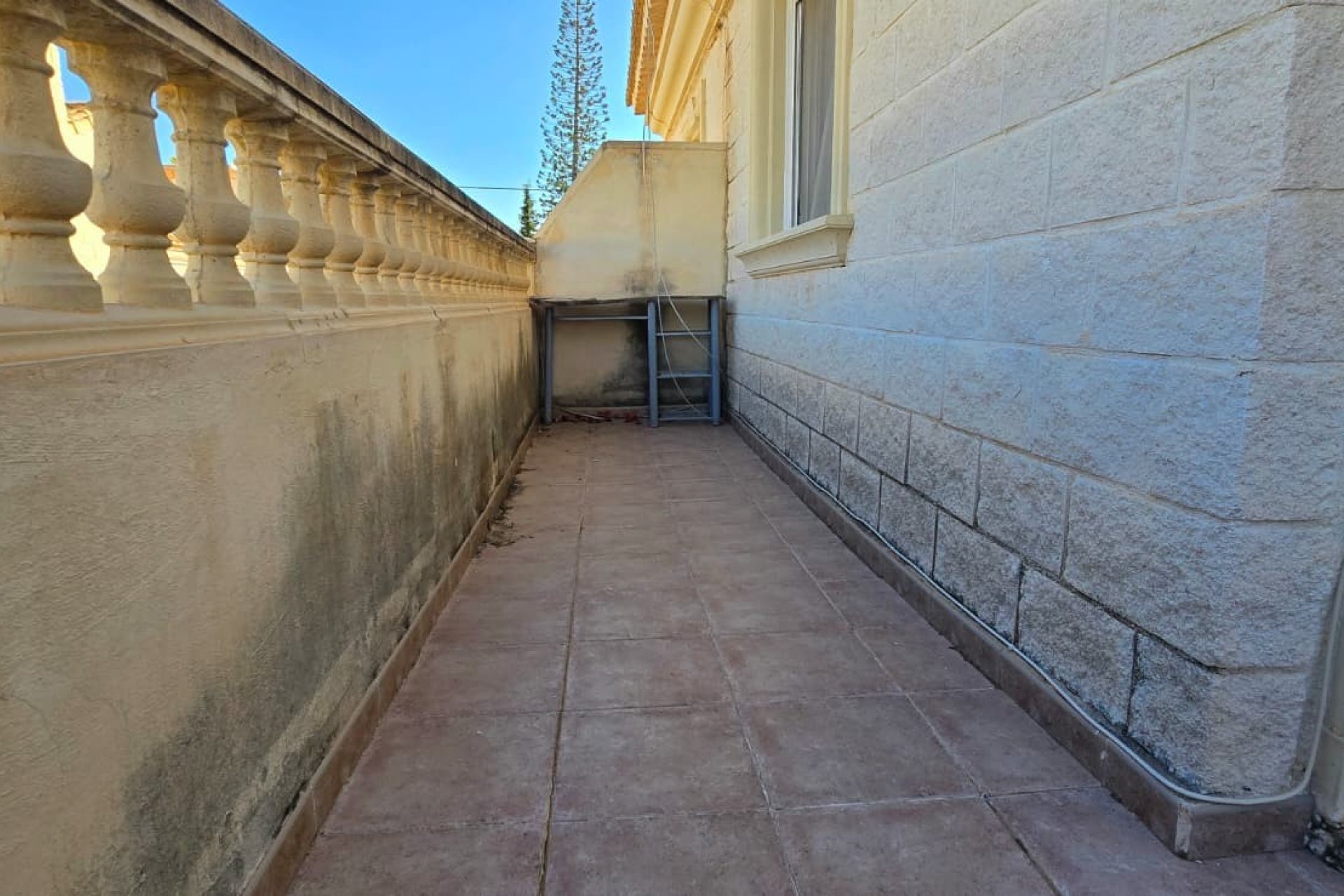 Resale - Townhouse -
Albir - center