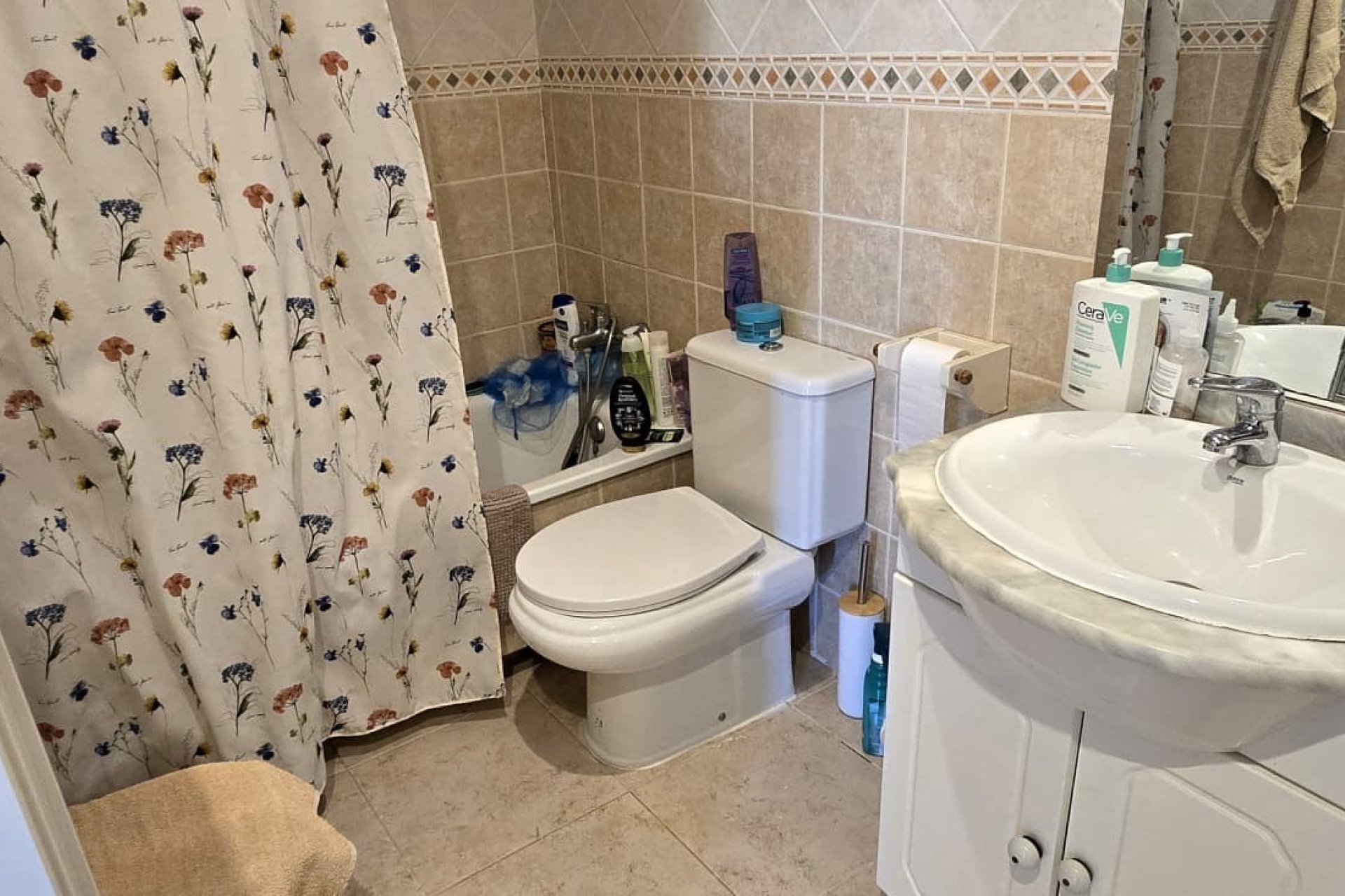 Resale - Townhouse -
Albir - center