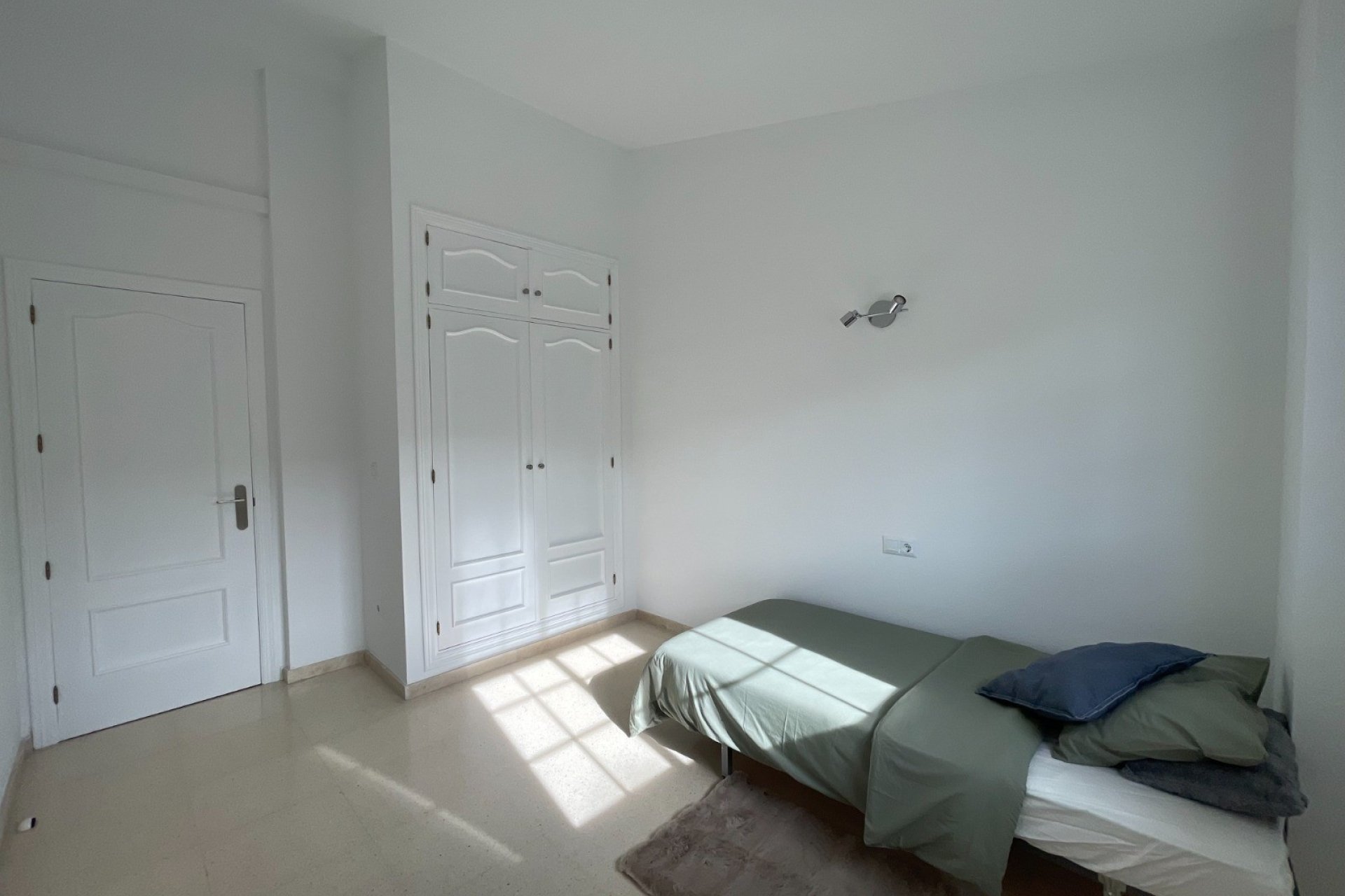 Resale - Townhouse -
Albir - center