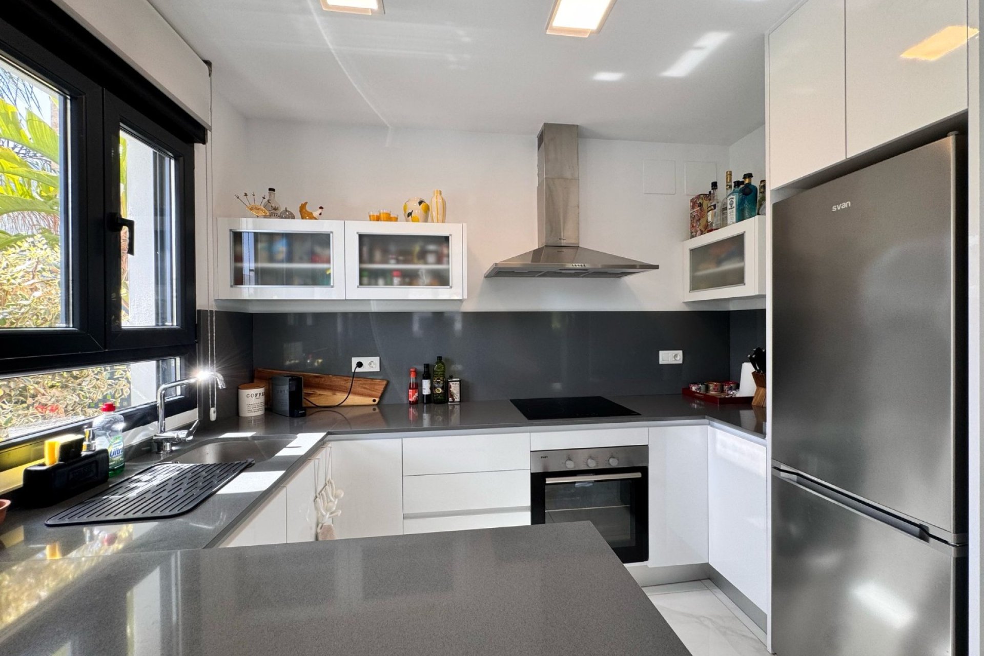 Resale - Townhouse -
Polop