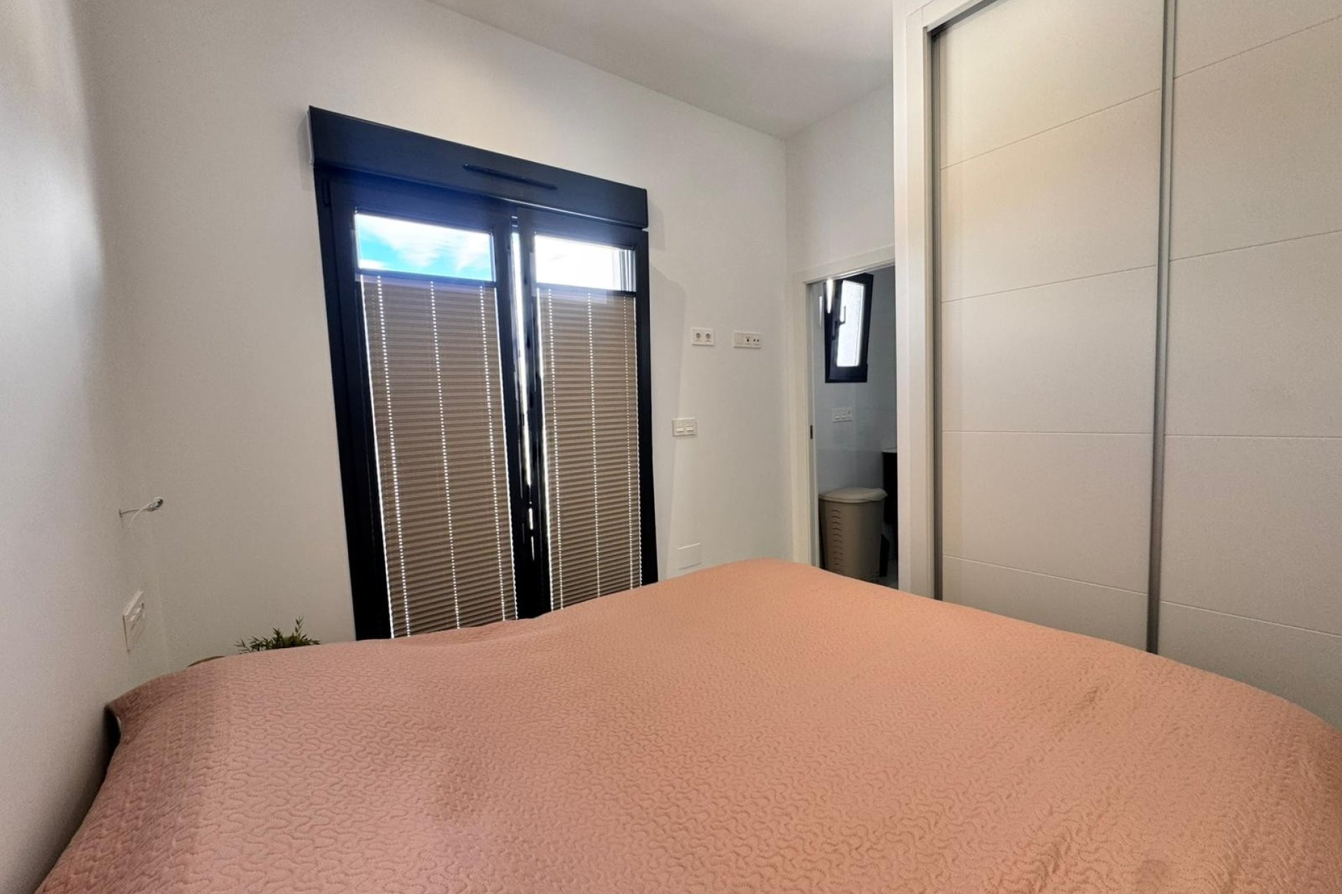 Resale - Townhouse -
Polop