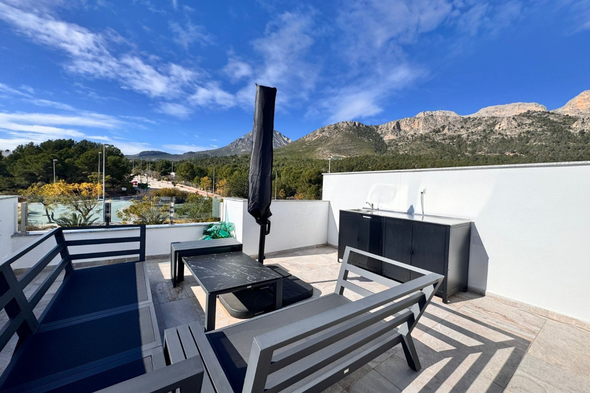 Resale - Townhouse -
Polop