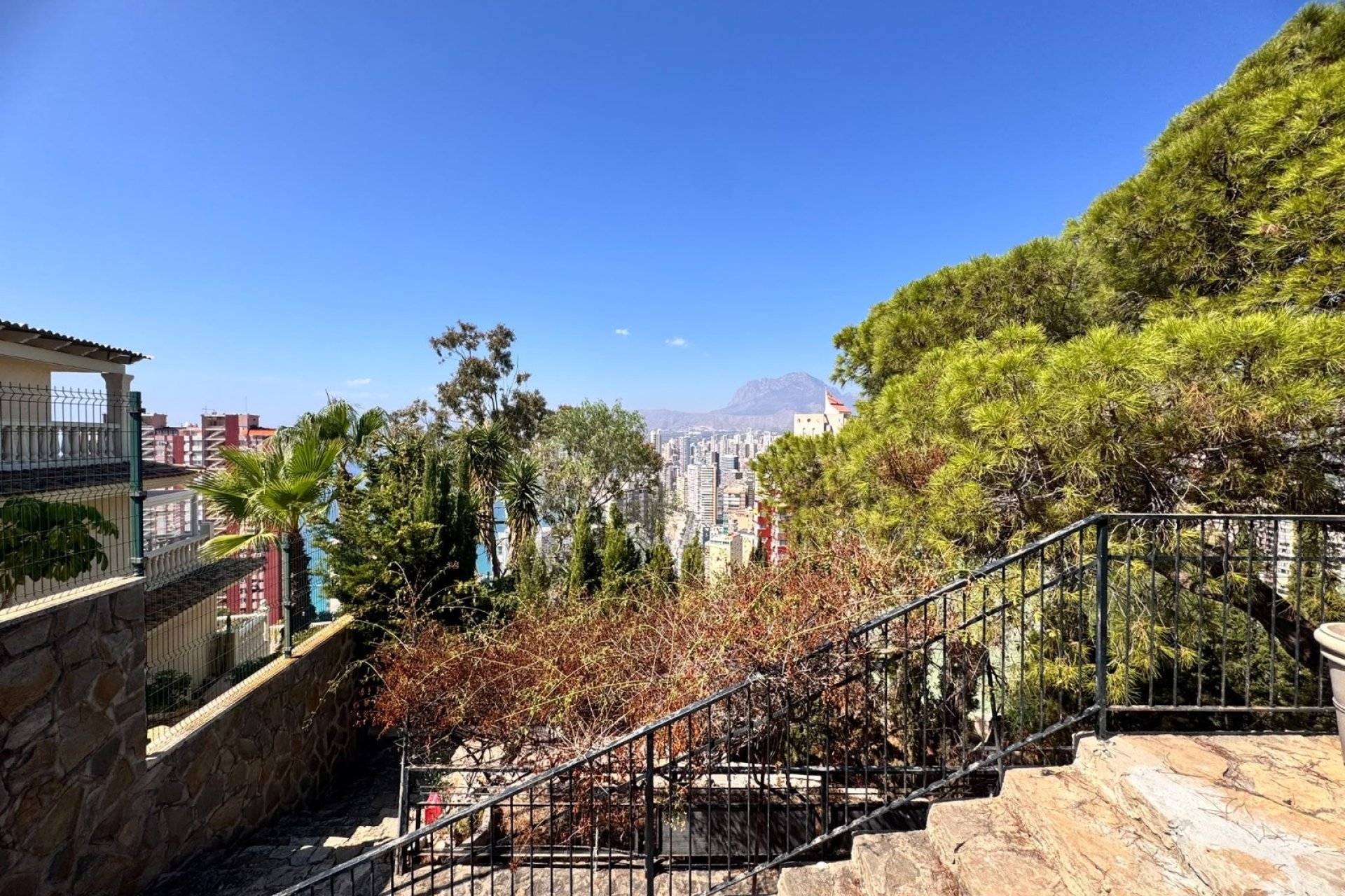 Resale - Villa -
Benidorm - Rincón de Loix