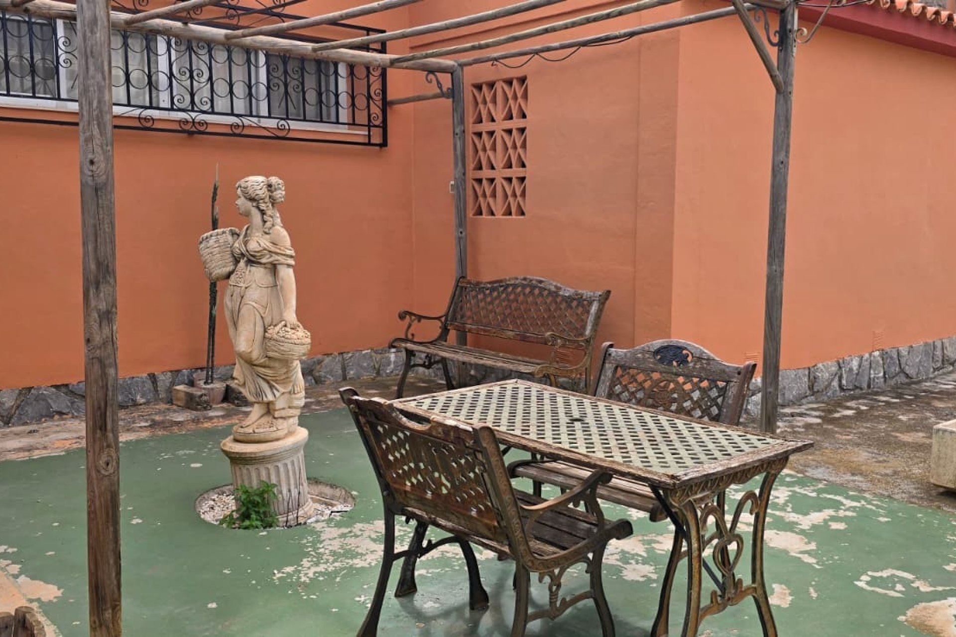 Resale - Villa -
Callosa De Ensarrià