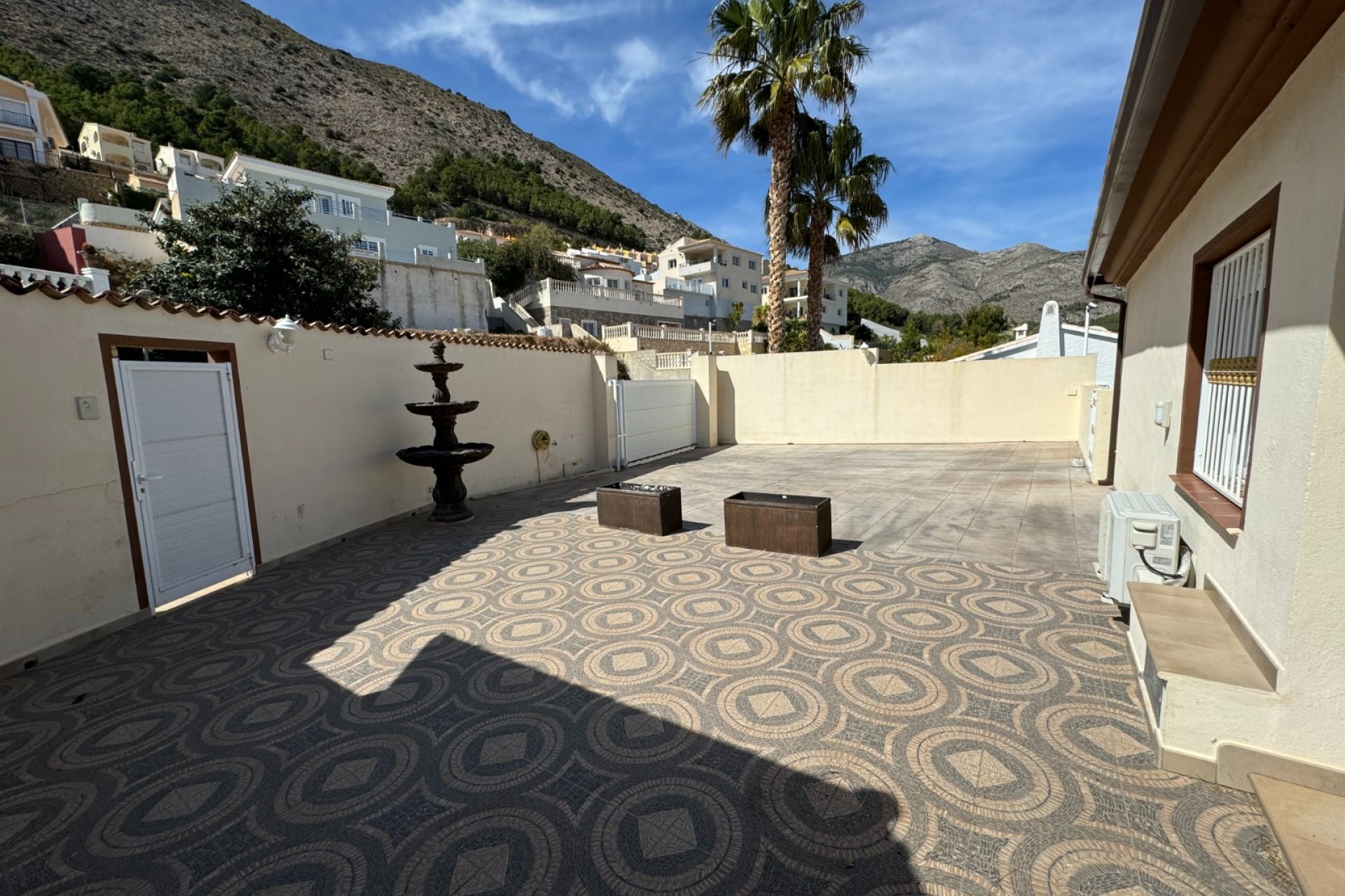 Resale - Villa -
Callosa De Ensarrià