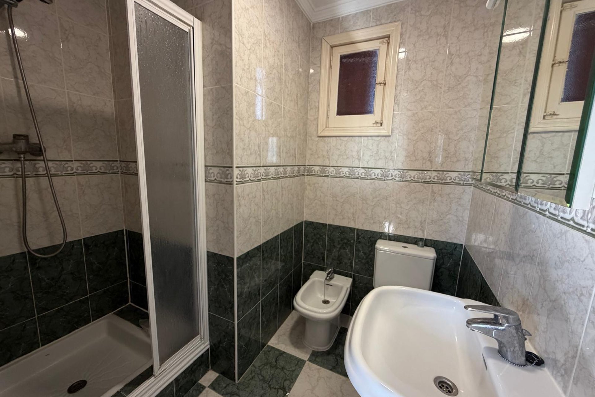 Resale - Villa -
Calpe - Zona Playa del Bol - Puerto