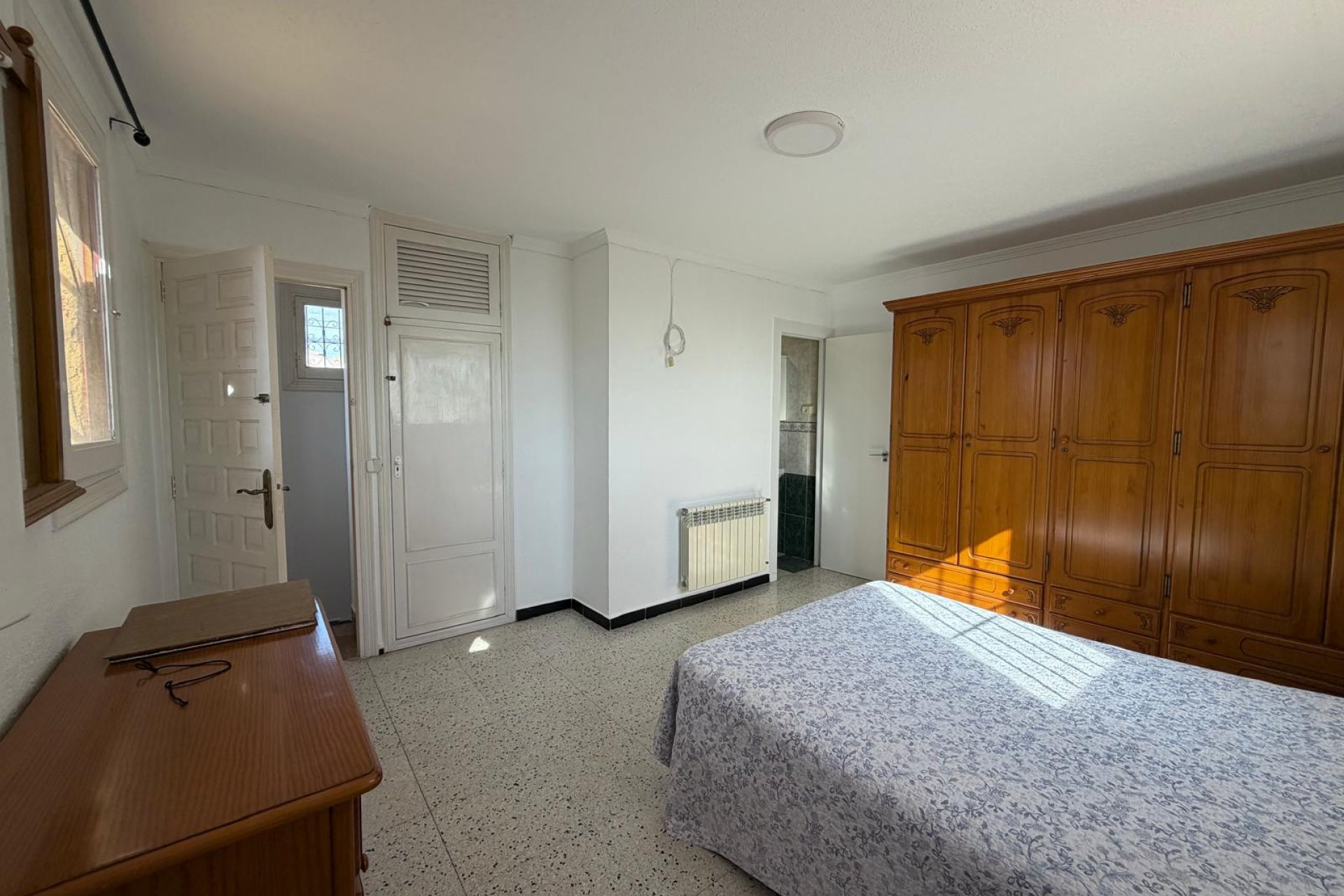 Resale - Villa -
Calpe - Zona Playa del Bol - Puerto