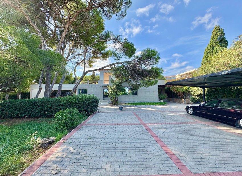 Resale - Villa -
Denia - Las Rotas - Les Rotes