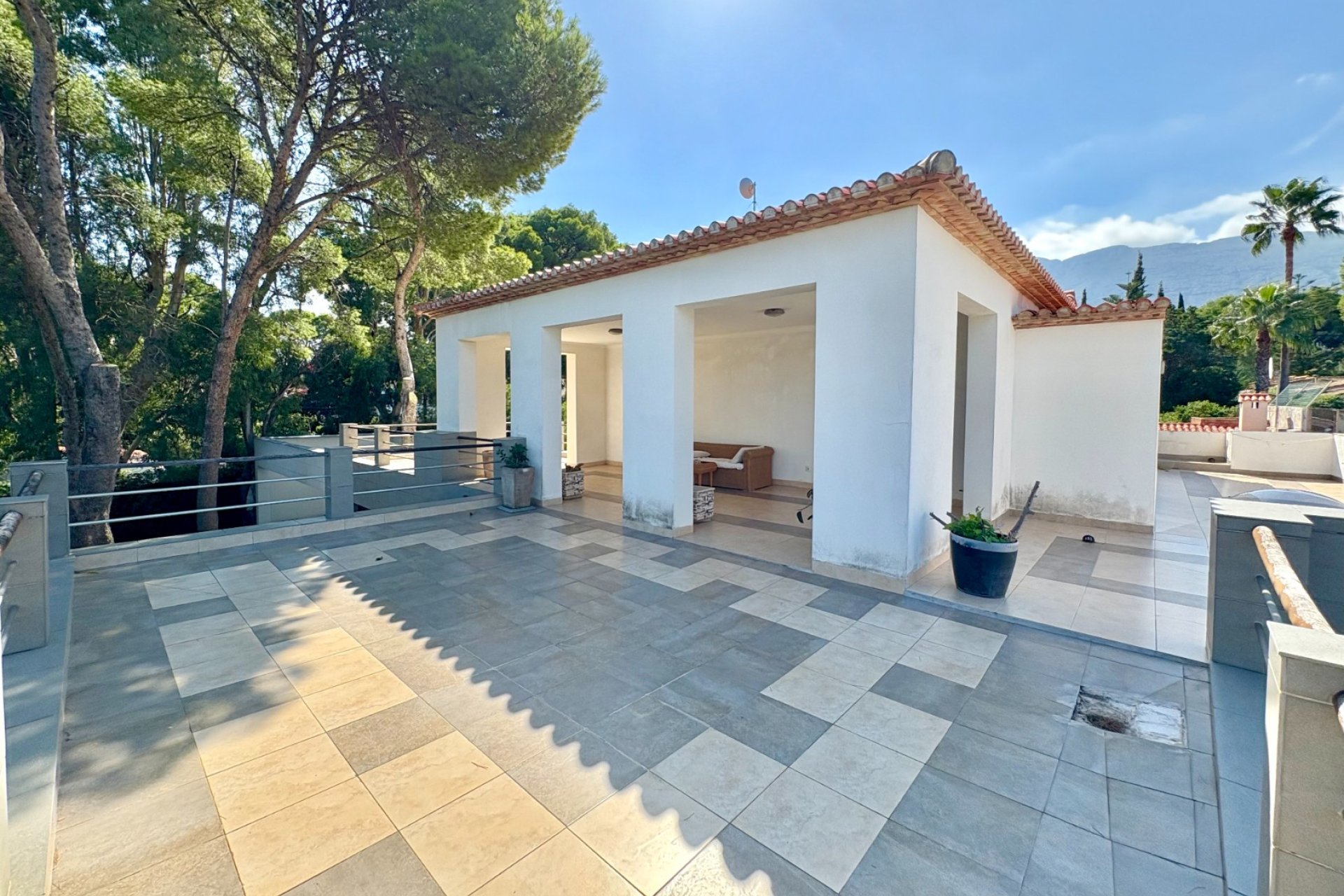 Resale - Villa -
Denia - Las Rotas - Les Rotes