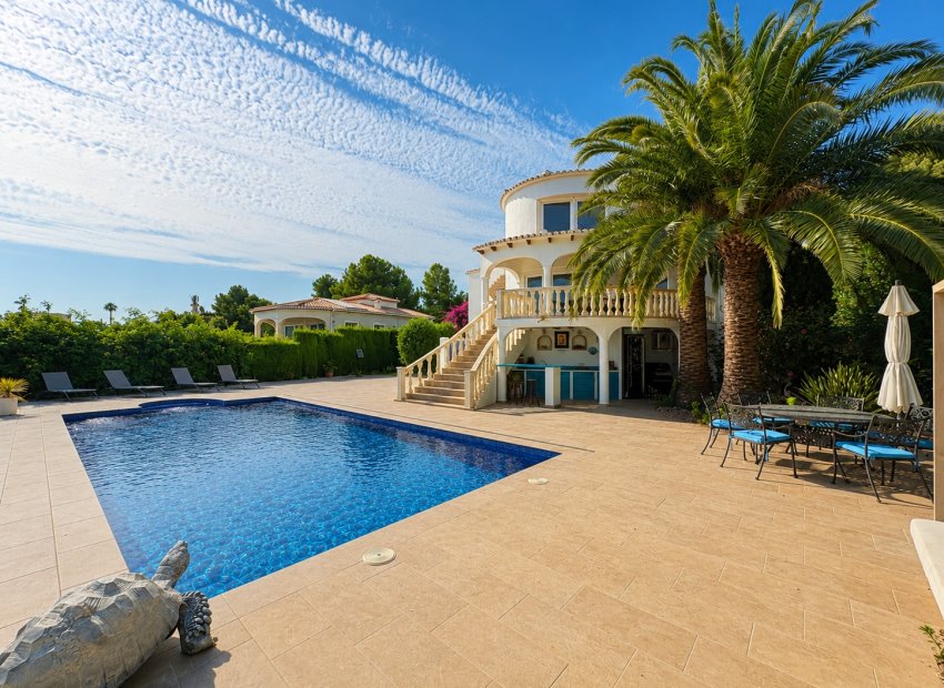 Resale - Villa -
Denia - Montgó