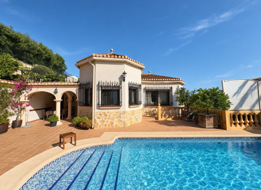 Resale - Villa -
Denia - Montgó