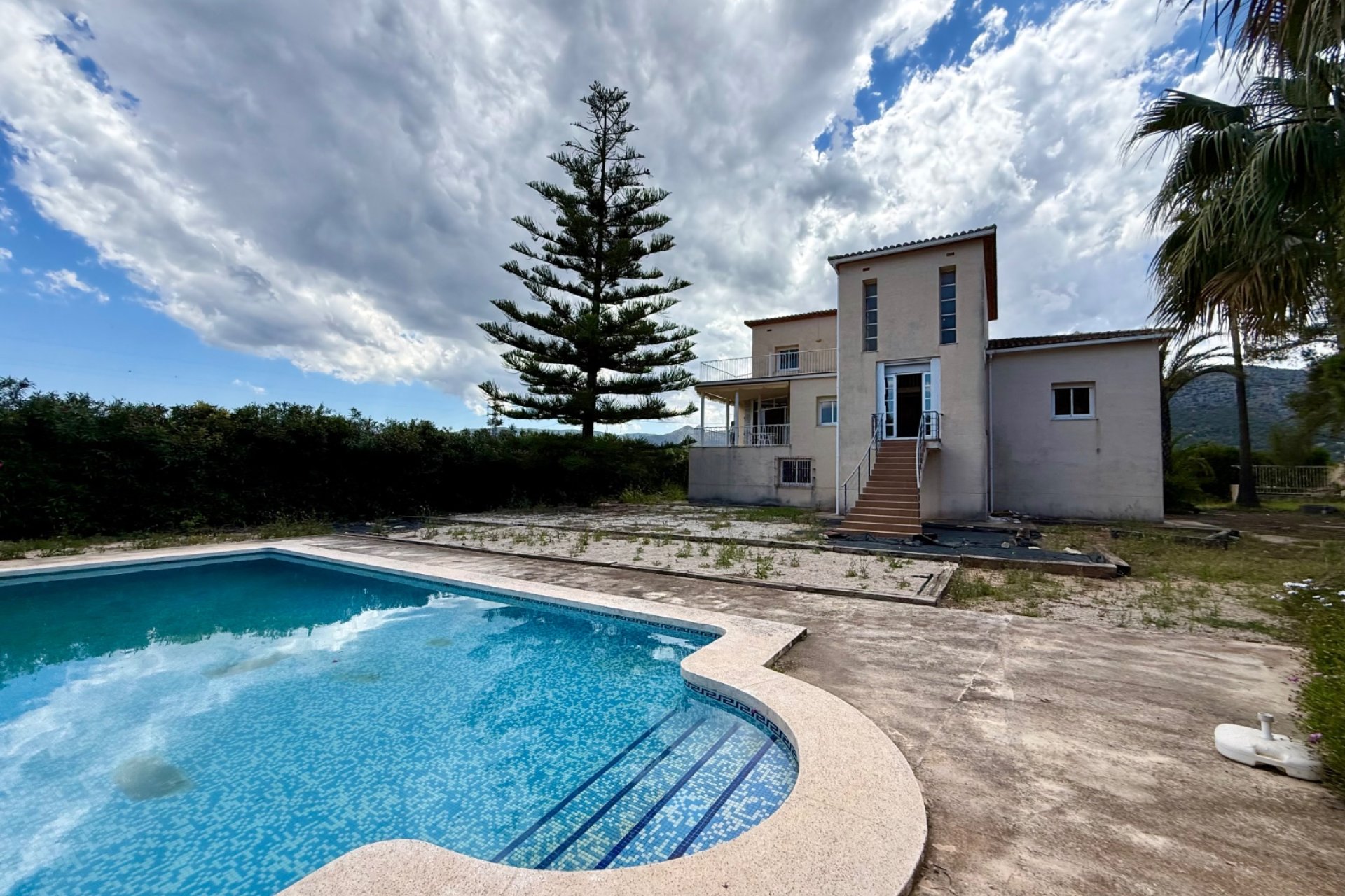 Resale - Villa -
El Ràfol D'Almúnia
