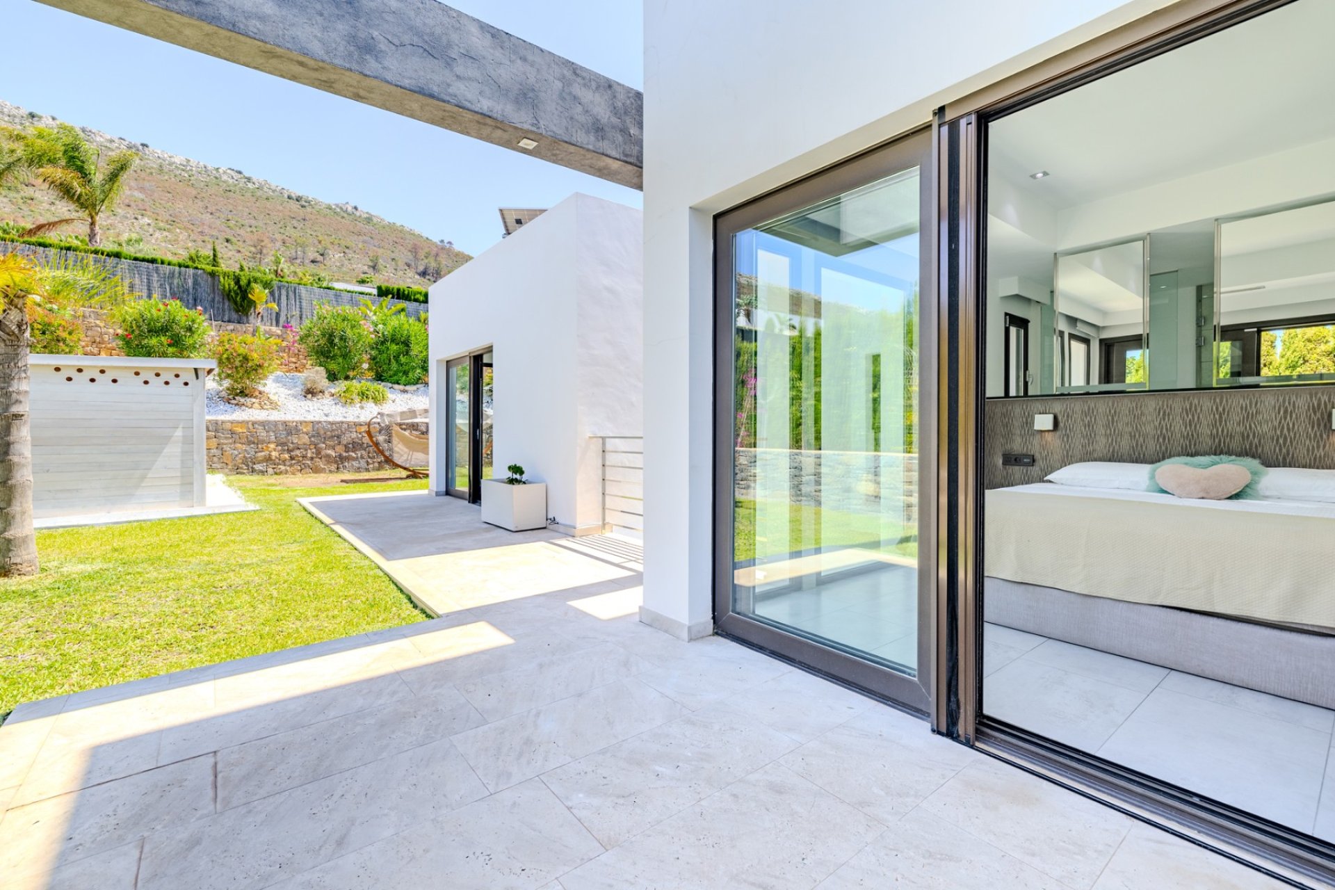 Resale - Villa -
Jávea - Cansalades 