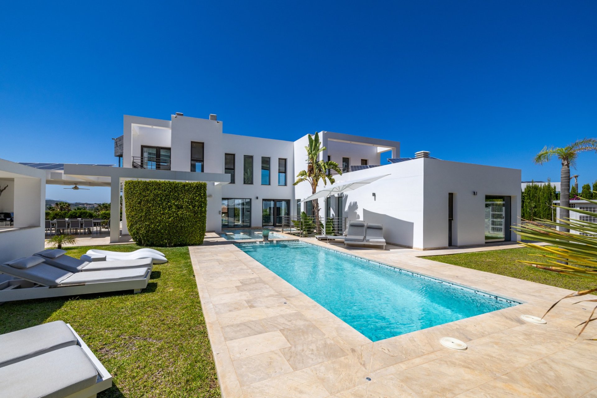 Resale - Villa -
Jávea - Cansalades 