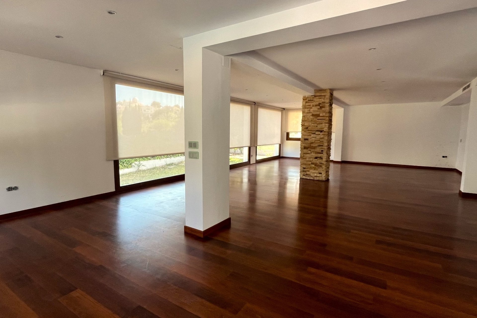 Resale - Villa -
La Nucía