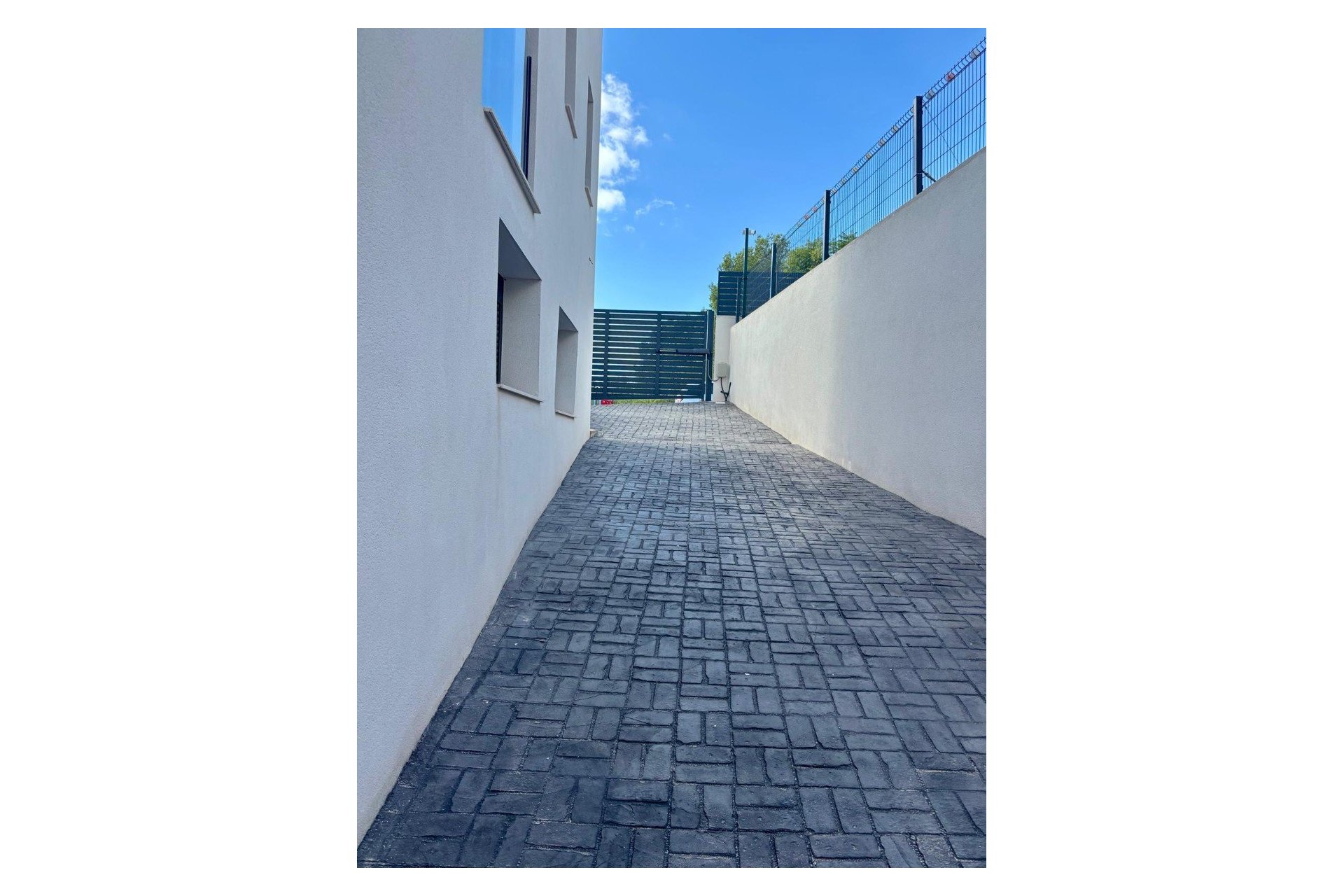 Resale - Villa -
Polop