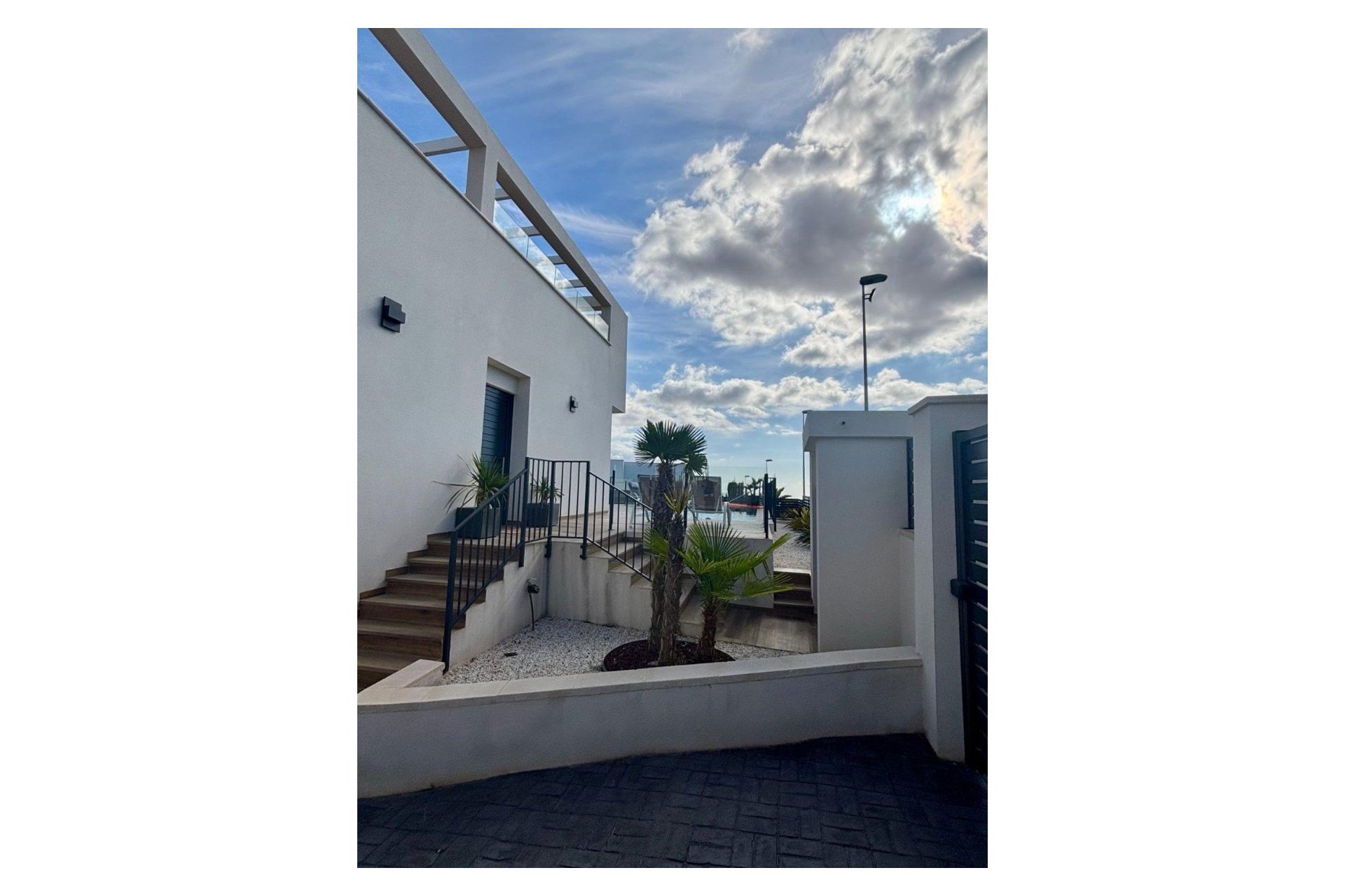 Resale - Villa -
Polop