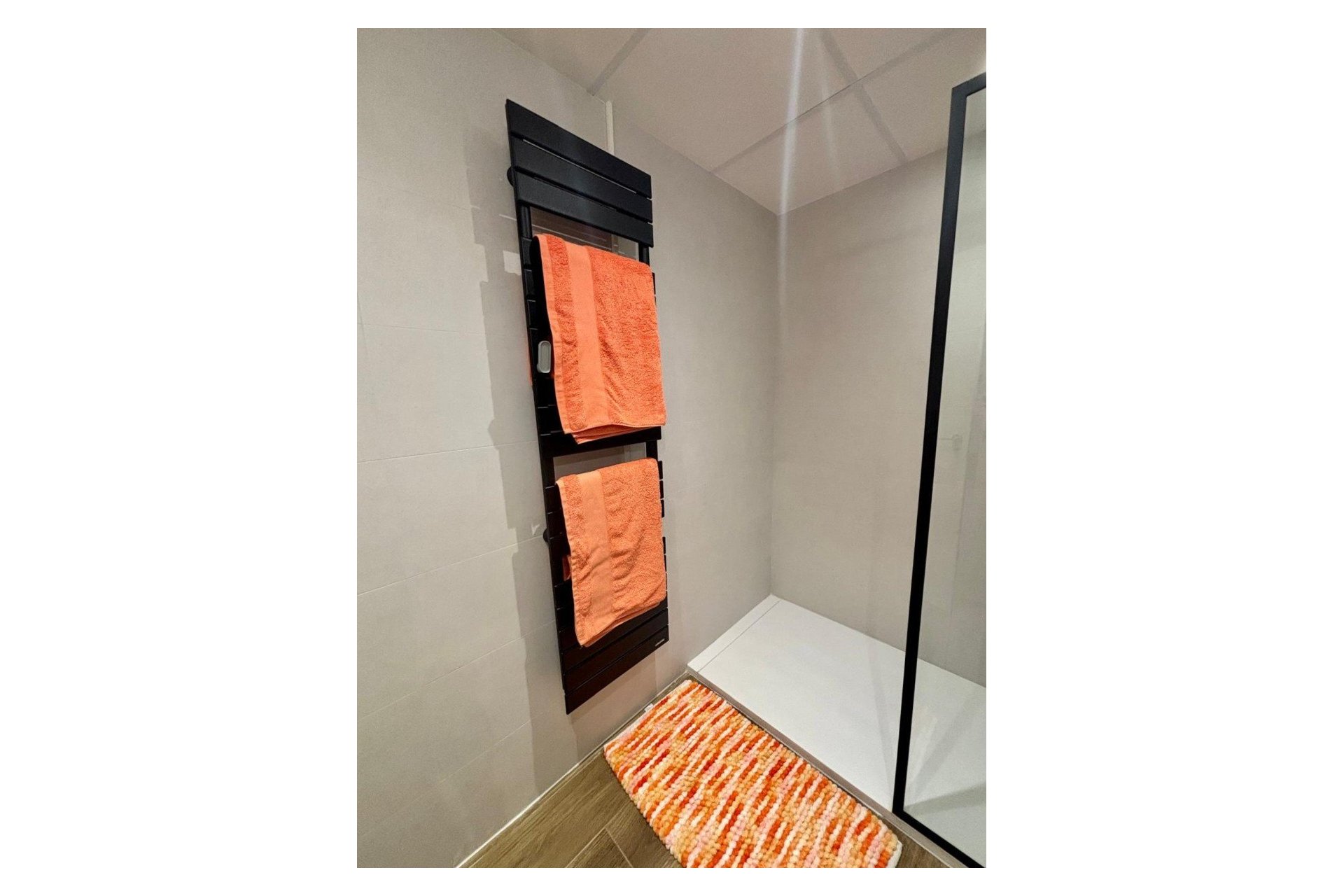 Resale - Villa -
Polop