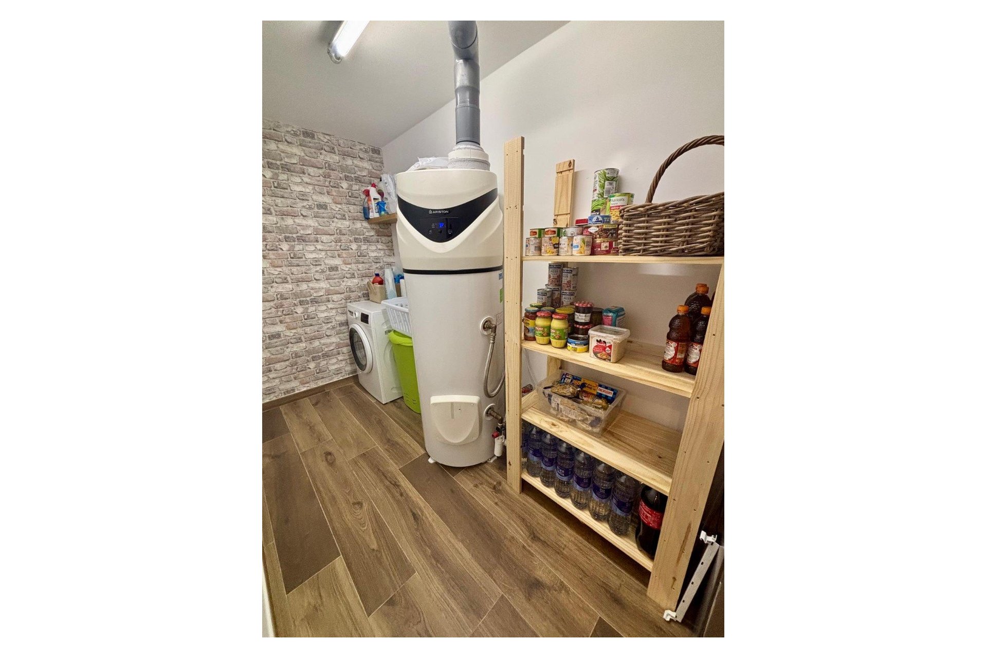 Resale - Villa -
Polop