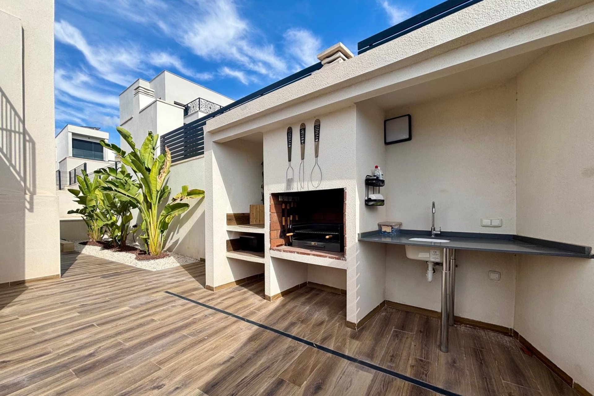 Resale - Villa -
Polop