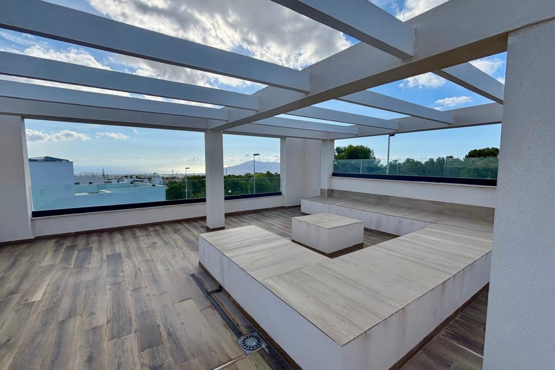 Resale - Villa -
Polop