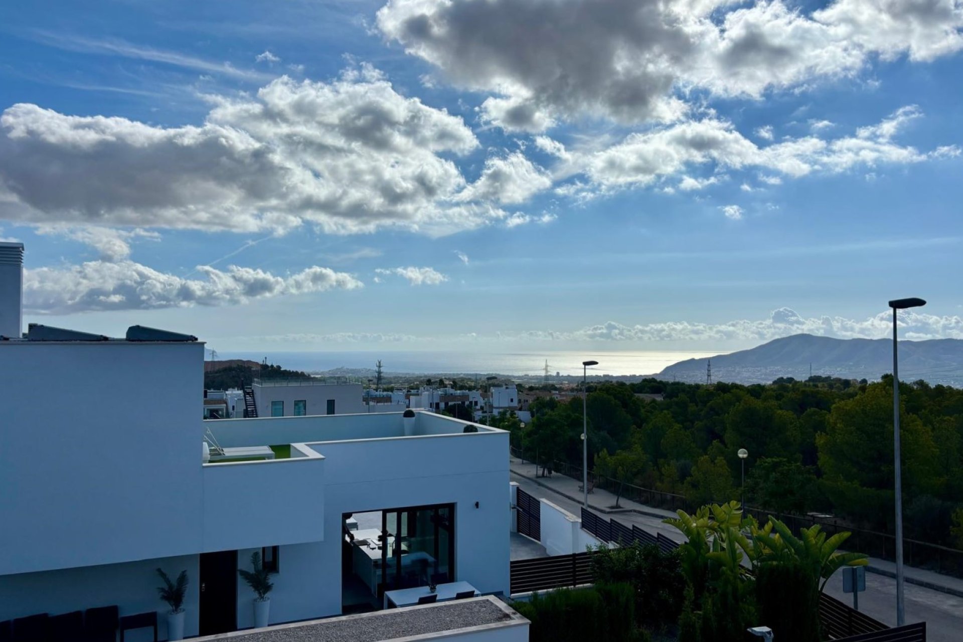 Resale - Villa -
Polop