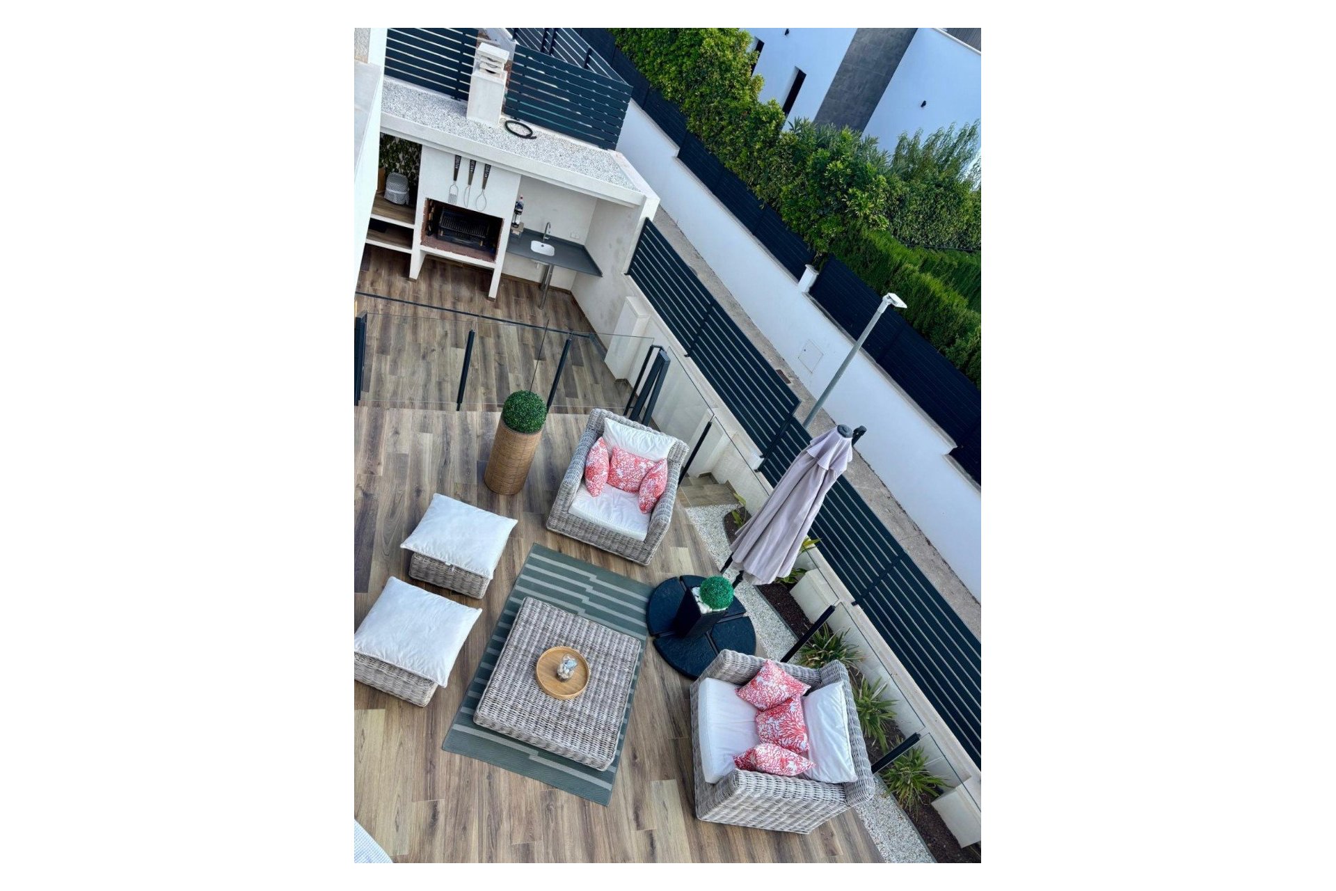 Resale - Villa -
Polop