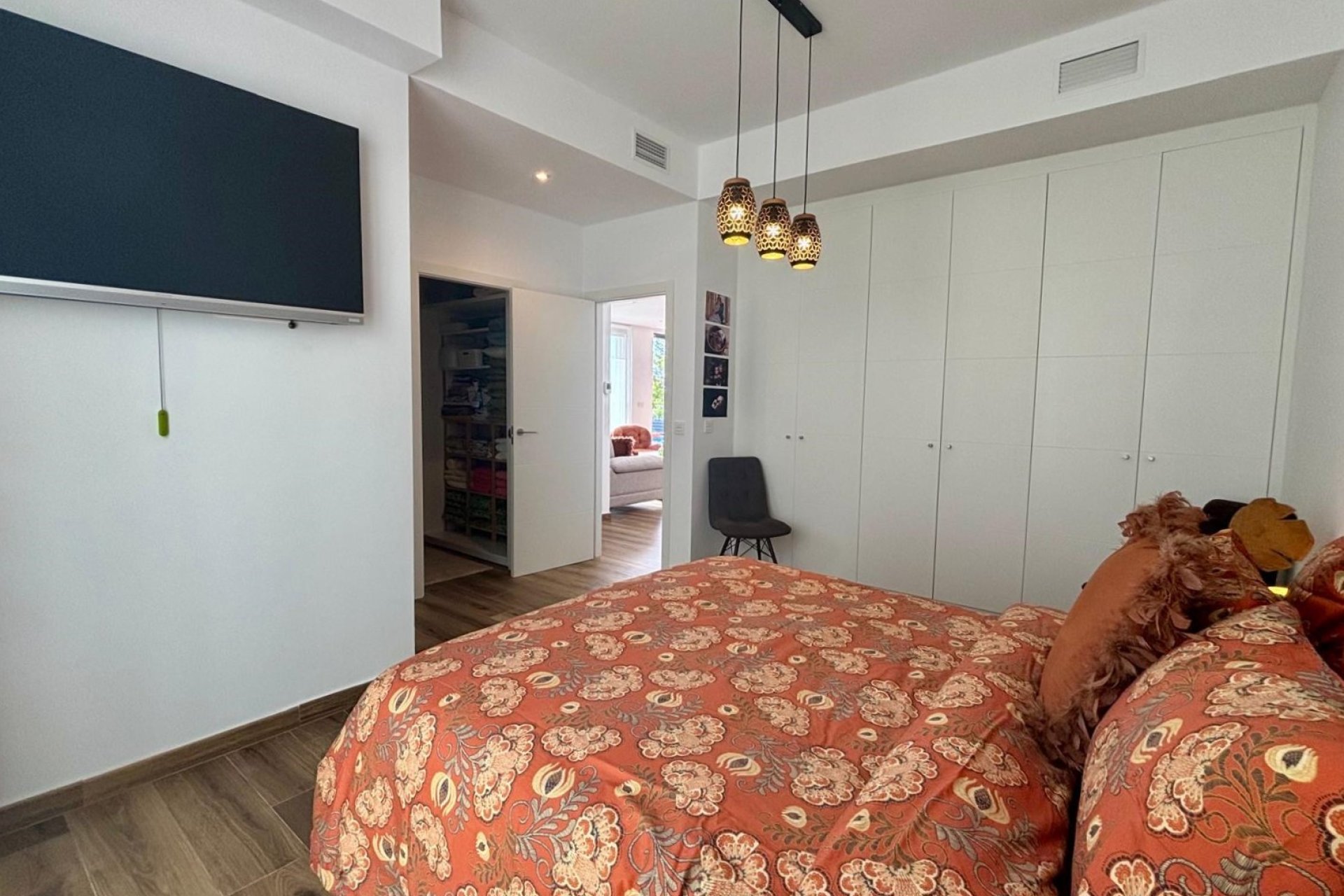 Resale - Villa -
Polop