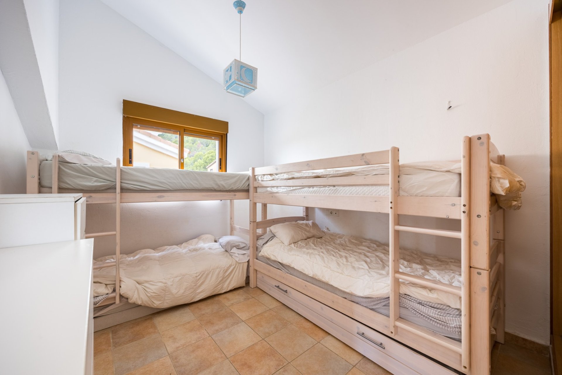 Resale - Villa -
Polop