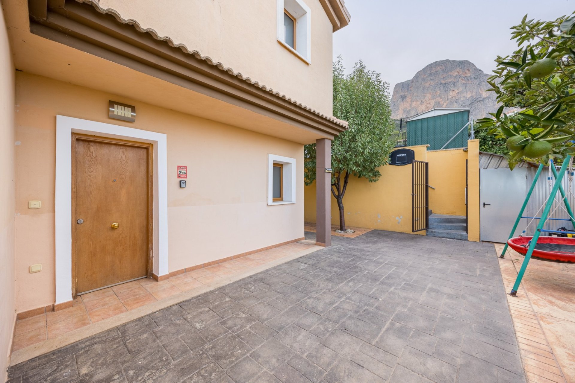 Resale - Villa -
Polop