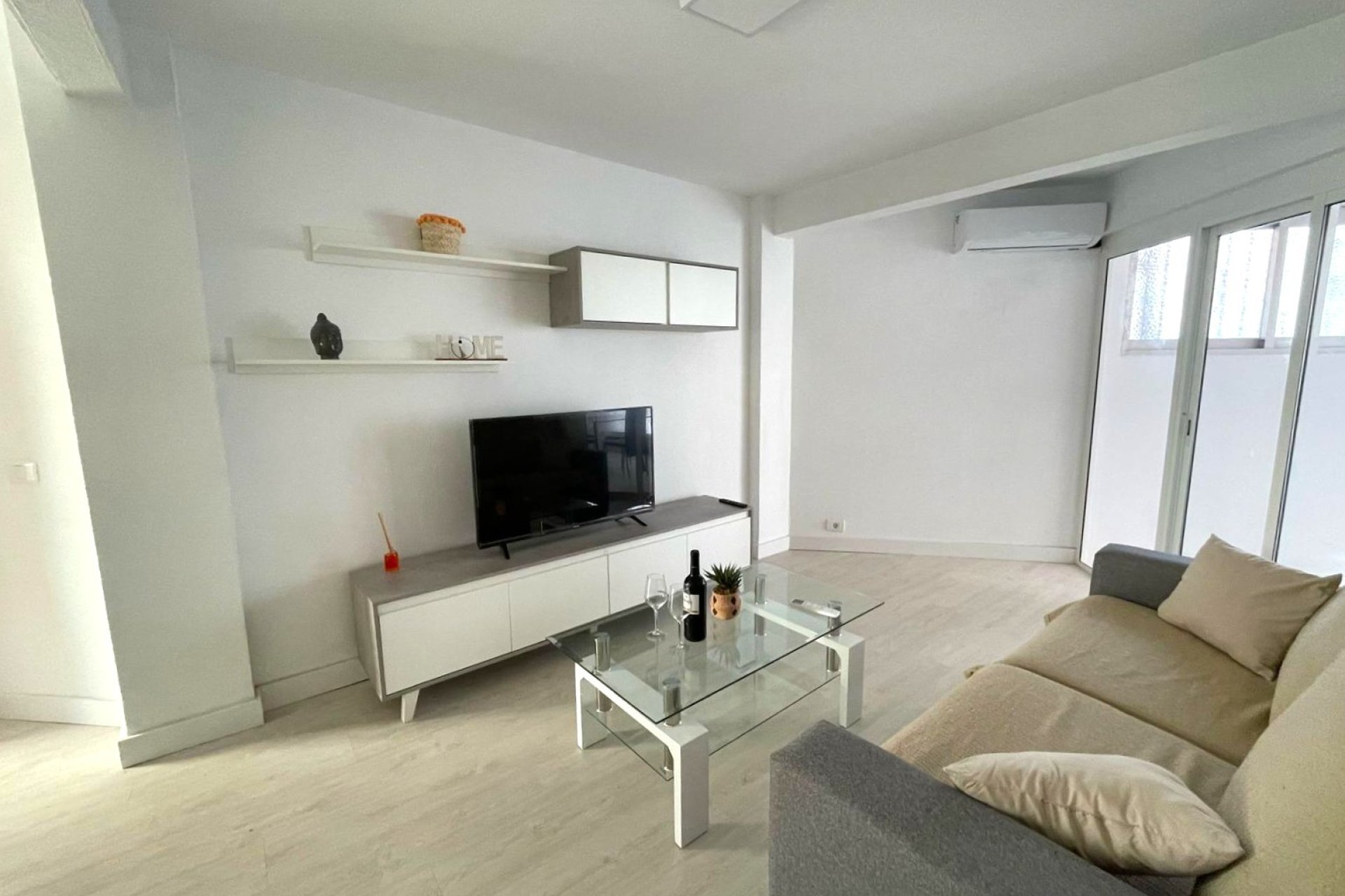 Revente - Appartement -
Benidorm - Centro