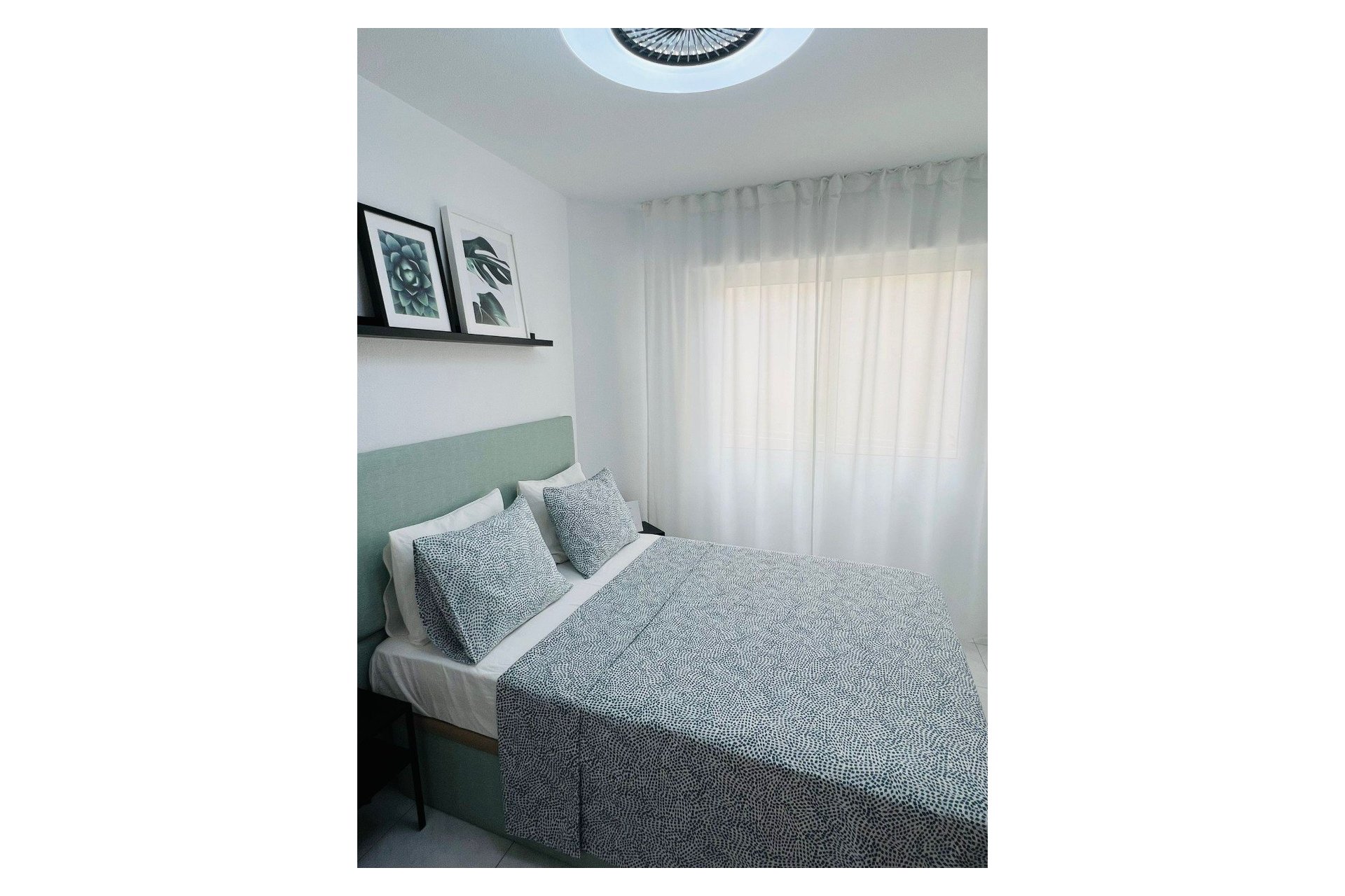 Revente - Appartement -
Benidorm - Centro